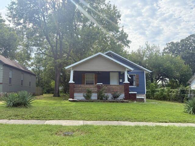 2233 N Jefferson AVE, Springfield, MO 65803
