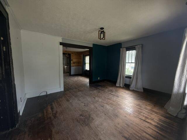 2233 N Jefferson AVE, Springfield, MO 65803