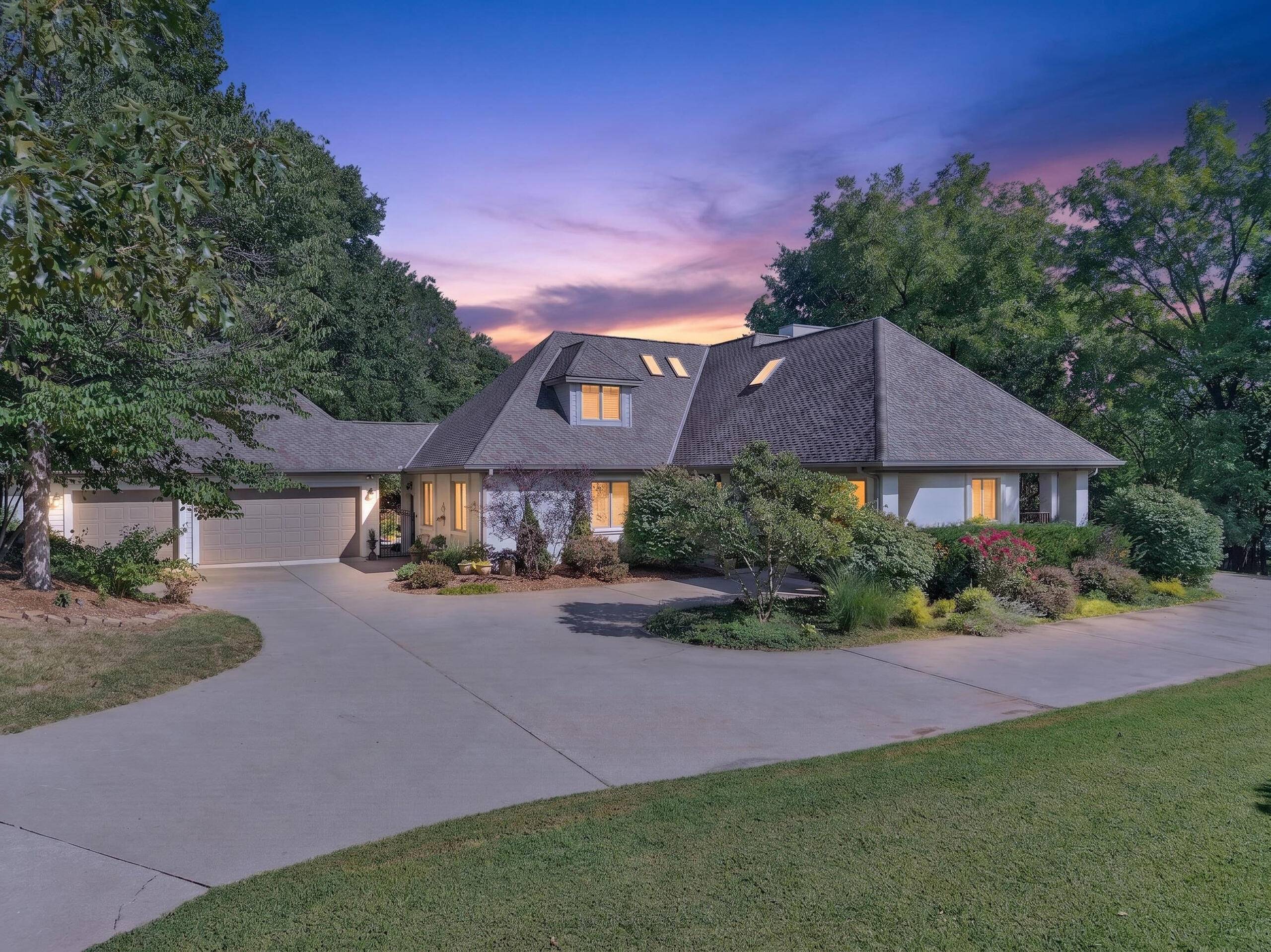 6296 S Farm Road 169, Ozark, MO 65721