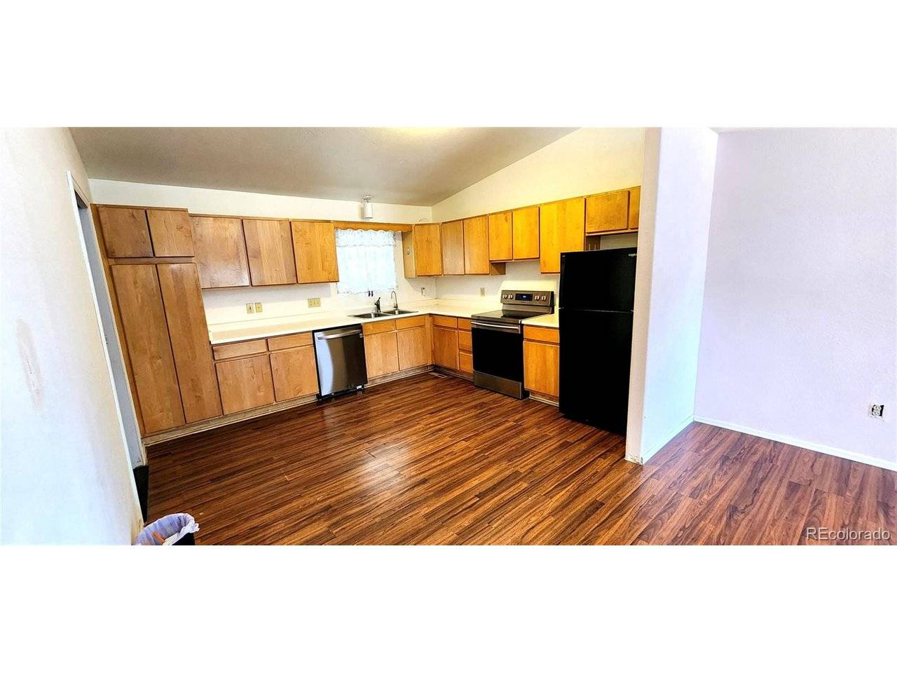 526 Barnes, La Junta, CO 81050