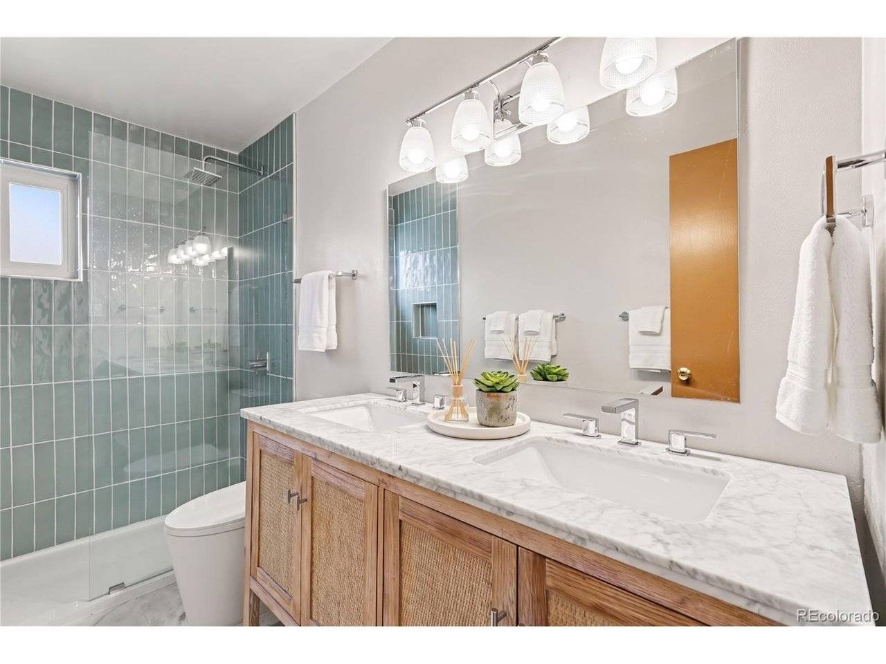 1890 S Monaco, Denver, CO 80224