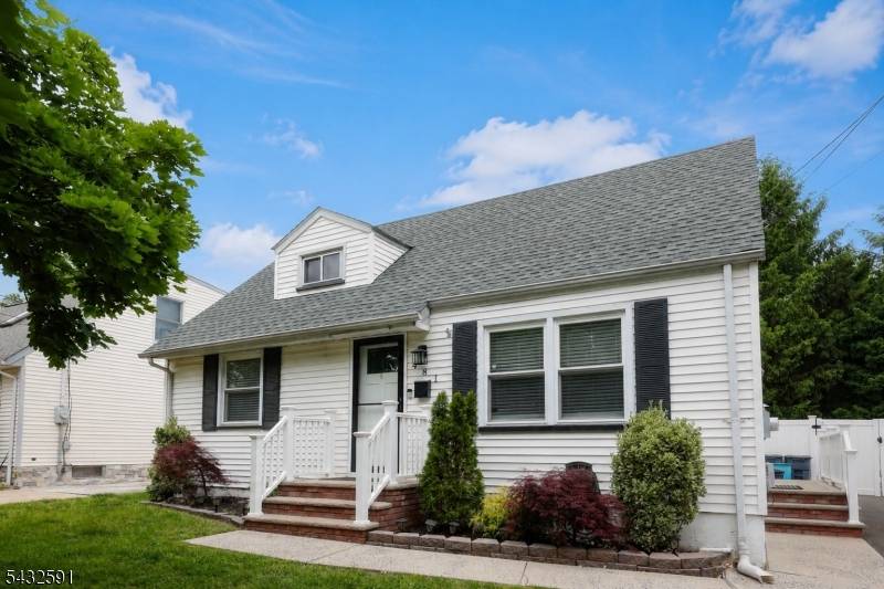 481 Albermarle St, Rahway City, NJ 07065