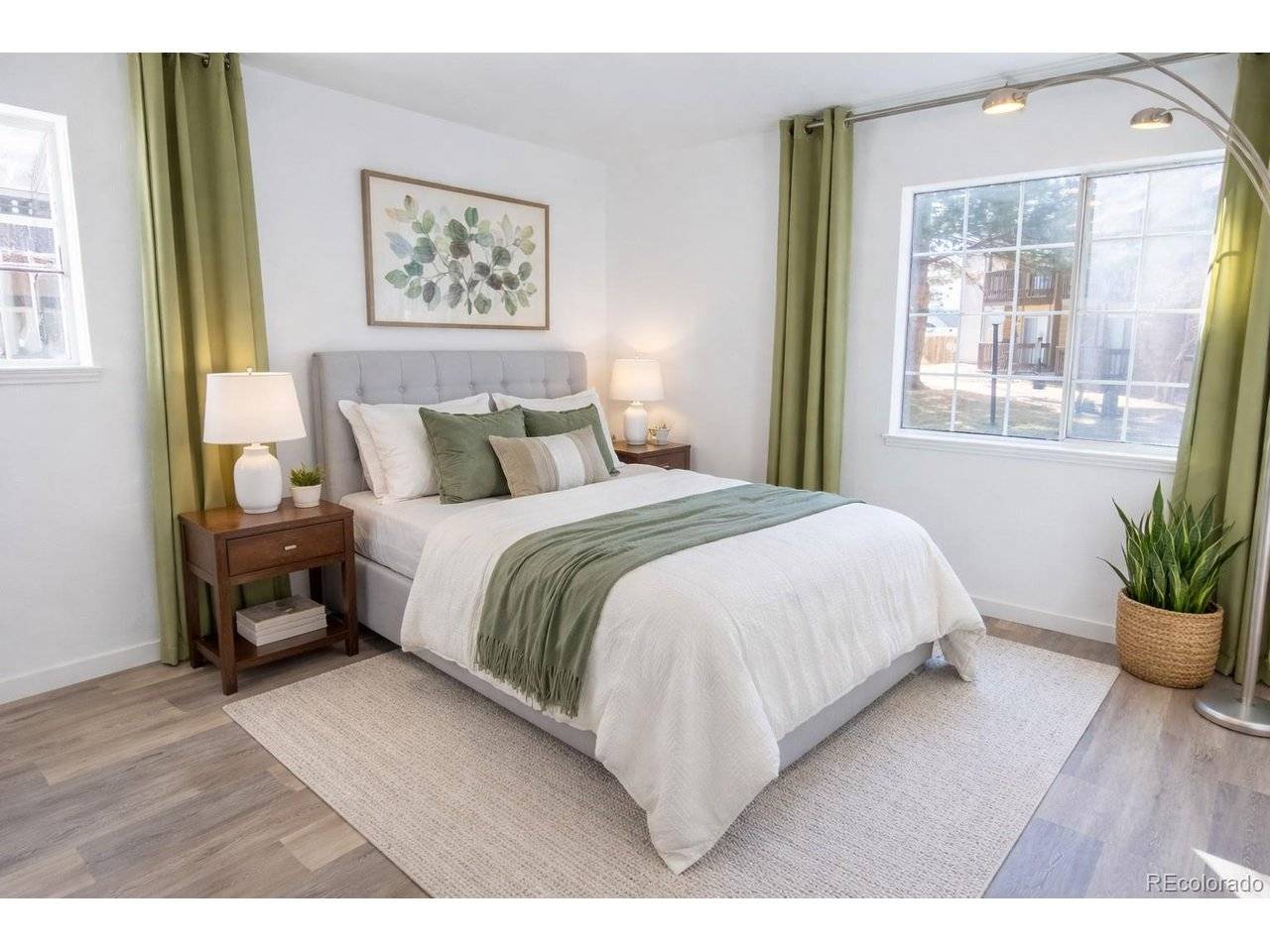 1887 S Pitkin #A, Aurora, CO 80017