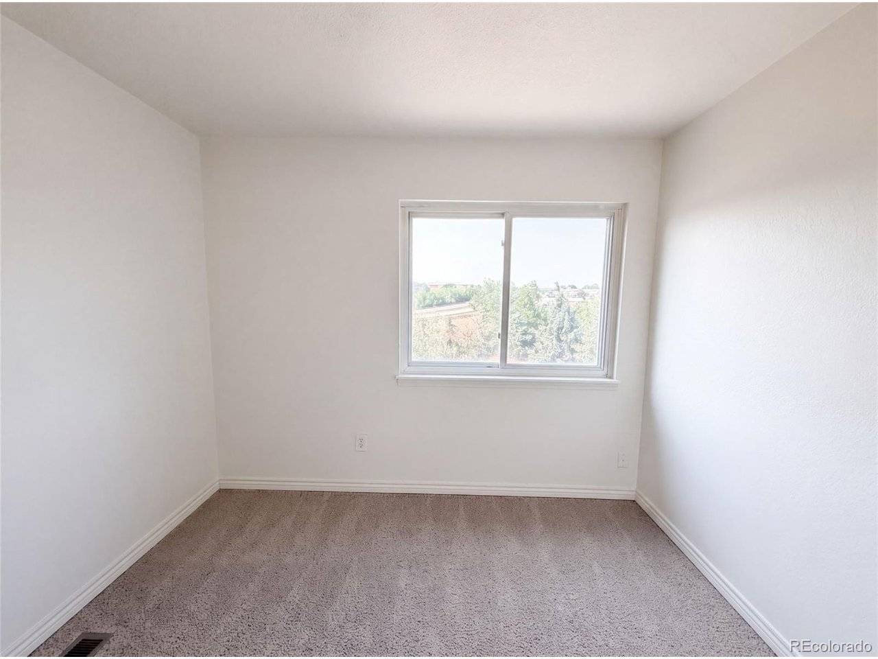 8273 W Plymouth, Littleton, CO 80128