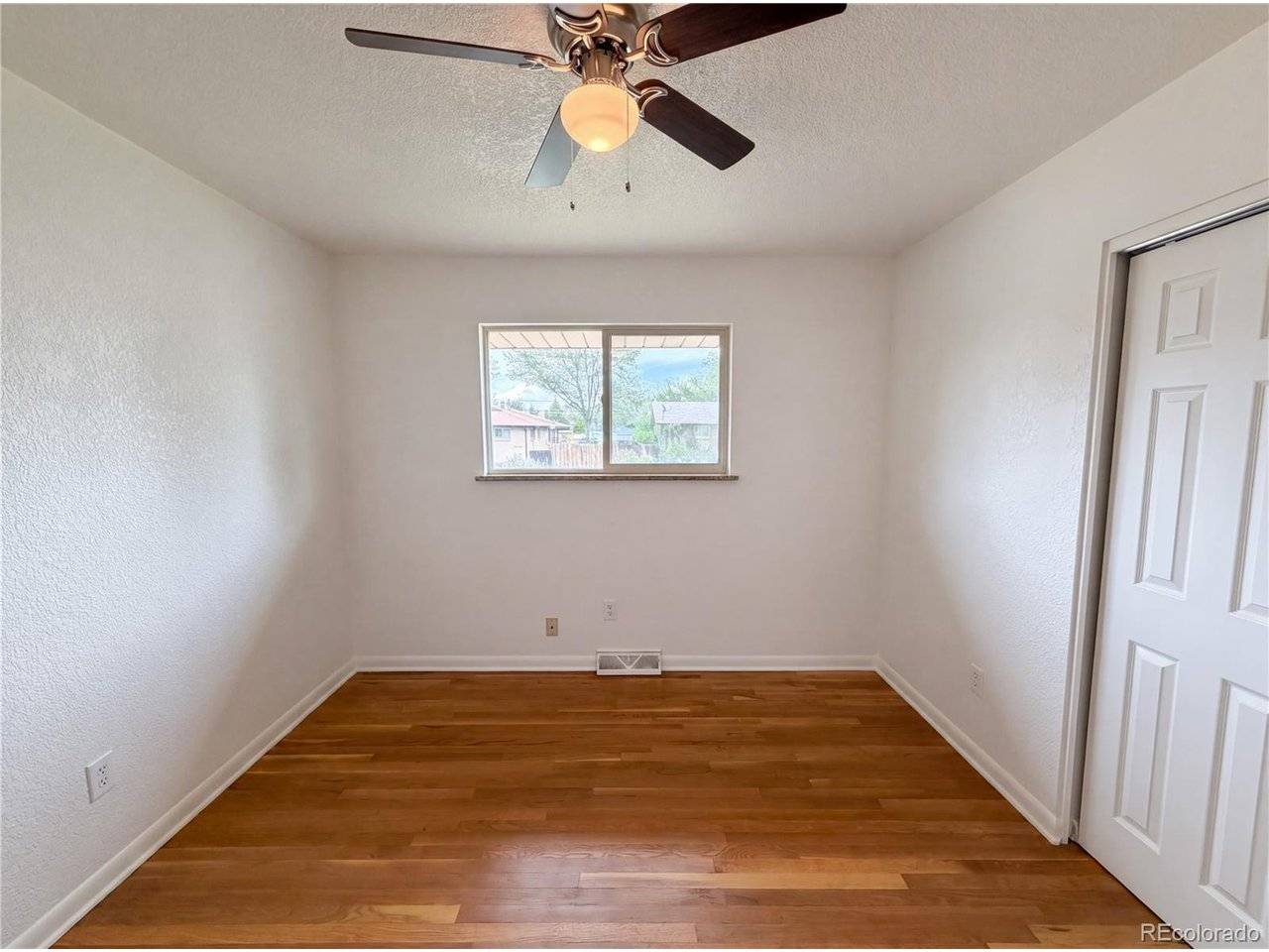 5421 Raritan, Denver, CO 80221