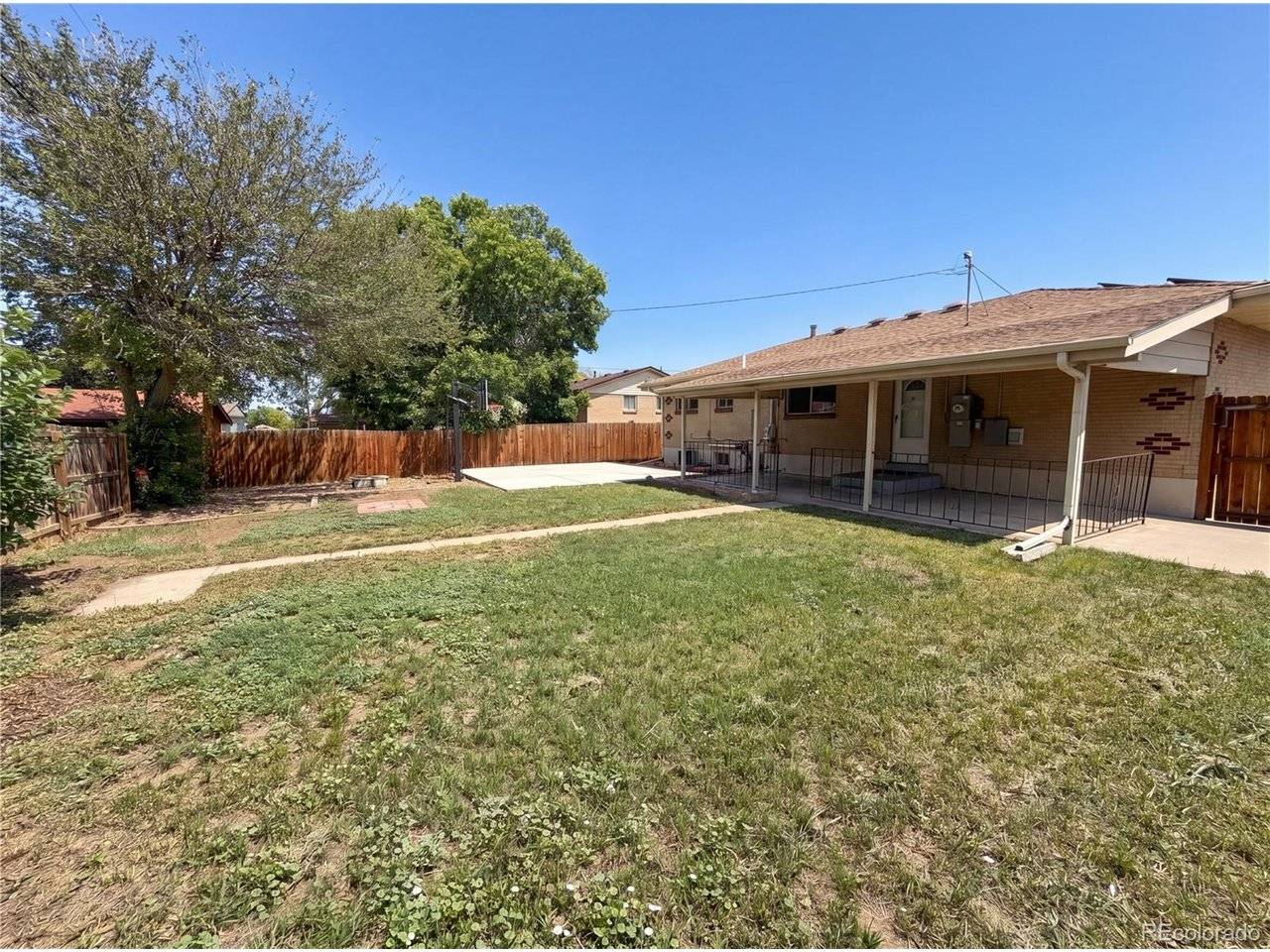 5421 Raritan, Denver, CO 80221