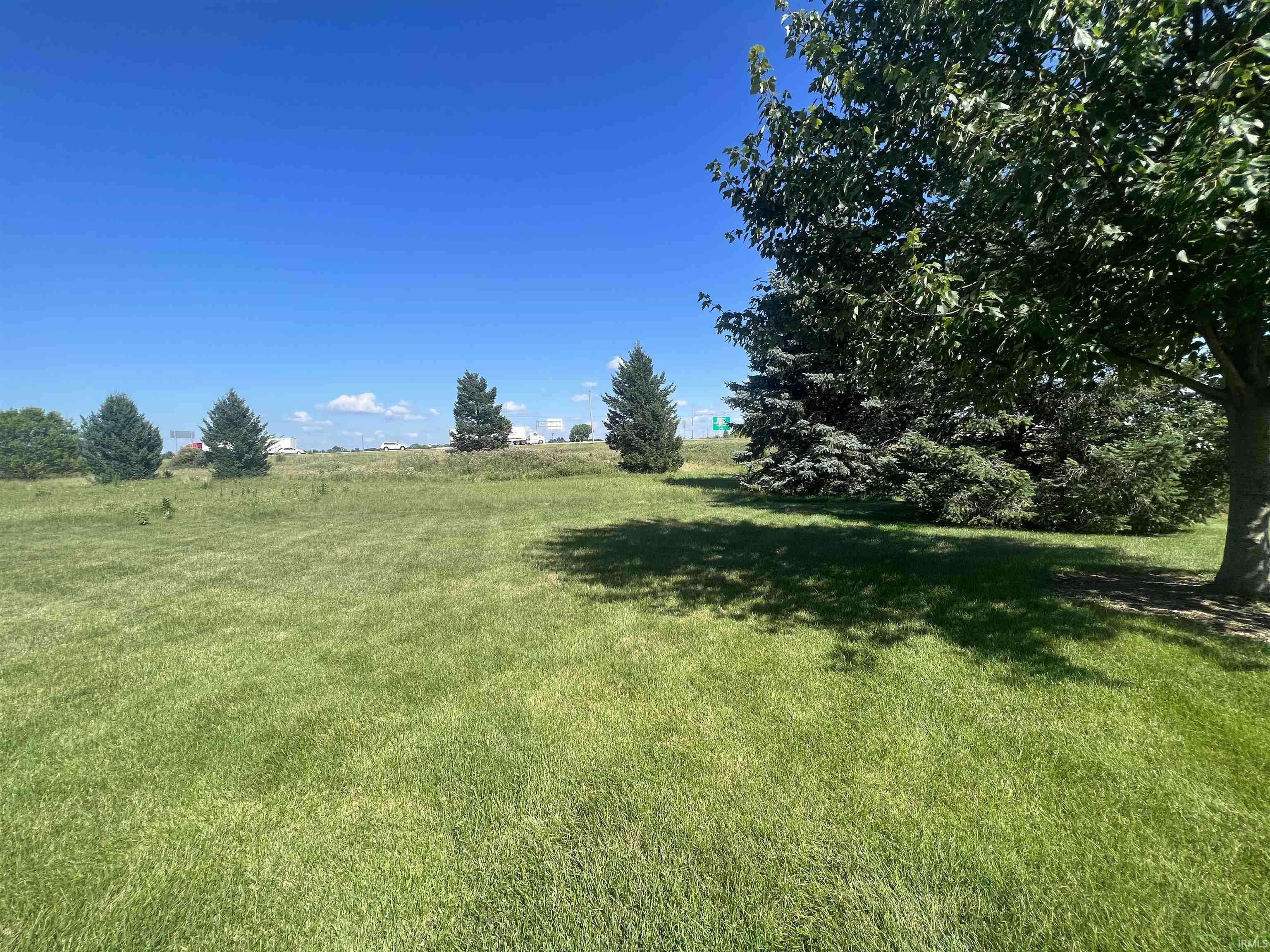 4528 Lake Blackthorn DR, South Bend, IN 46628-9010
