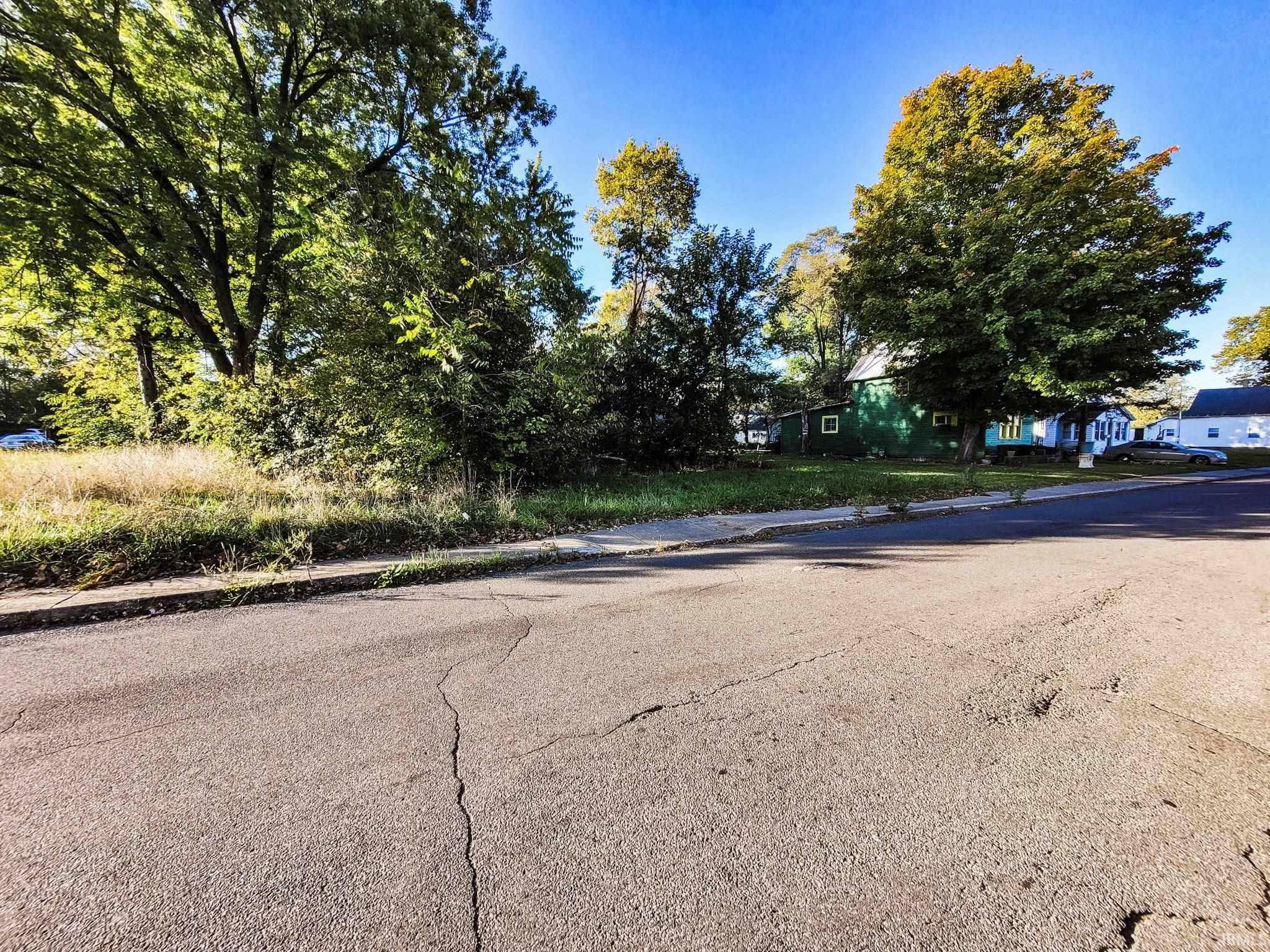 1202 W Indiana AVE, South Bend, IN 46613