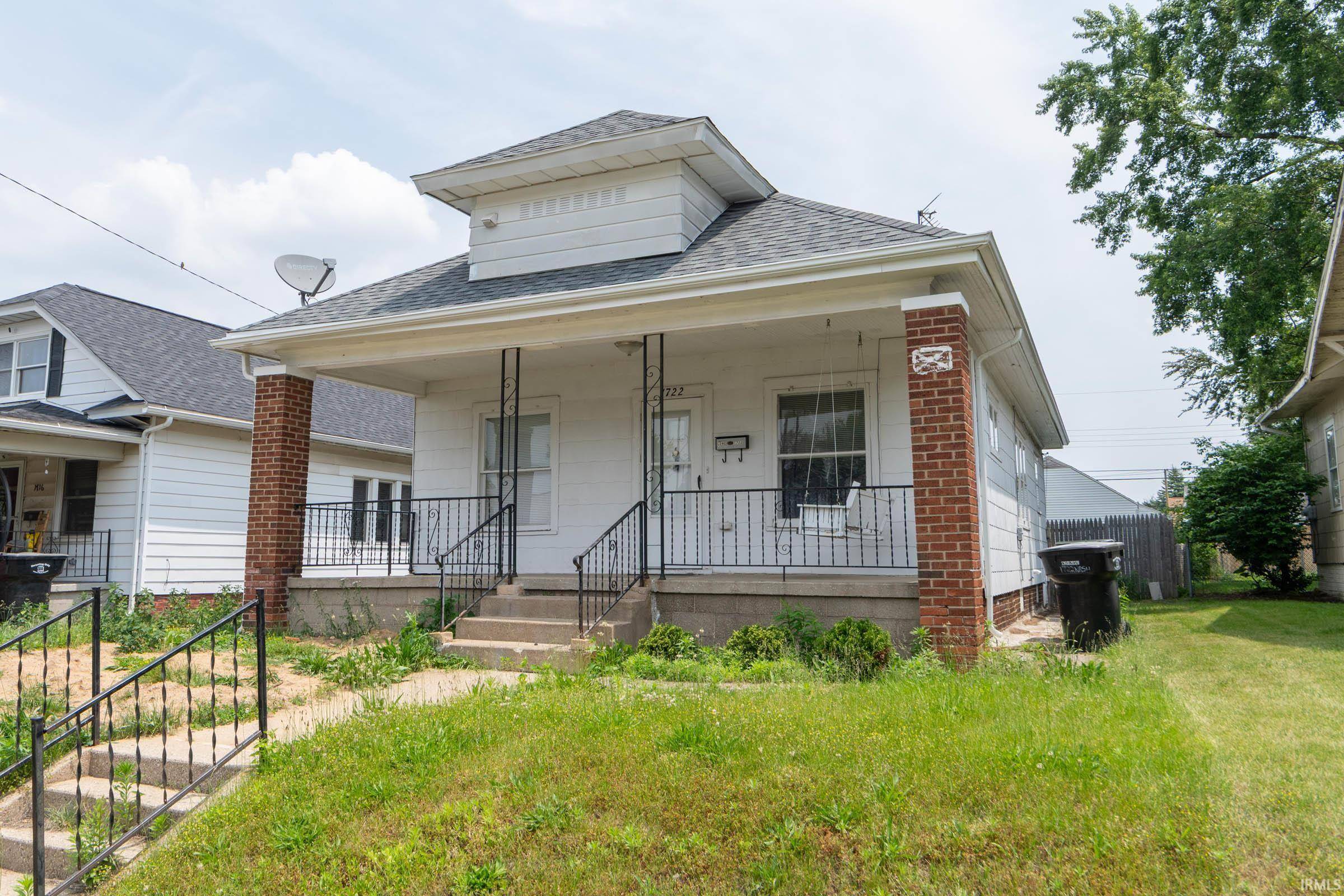 1722 Nash ST, South Bend, IN 46613