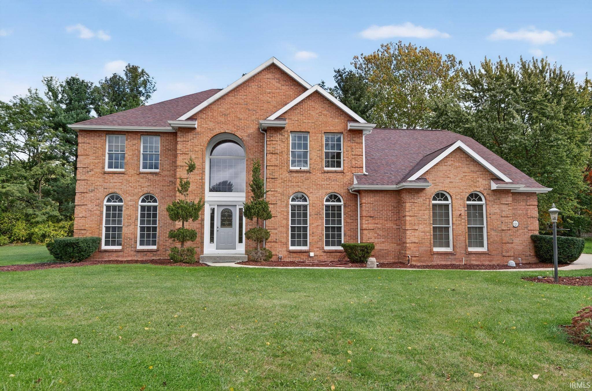 17768 Ashford Hills CT, Granger, IN 46530-8416