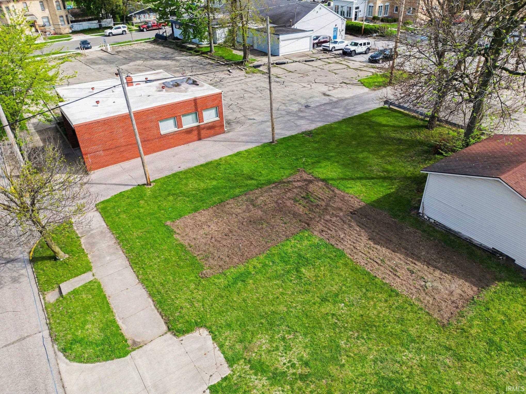 326 W Franklin ST, Elkhart, IN 46516-2744