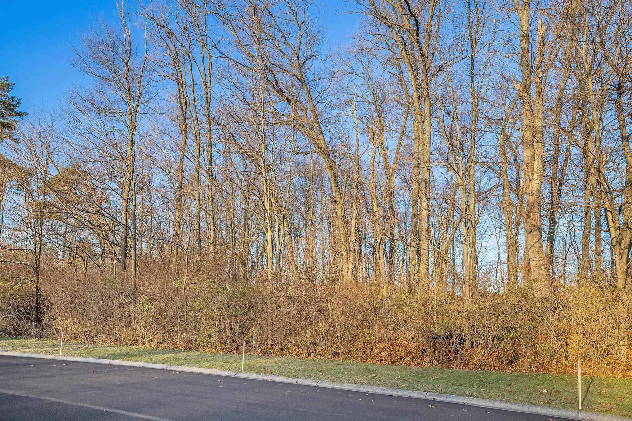 53068 Summer Breeze DR, South Bend, IN 46637