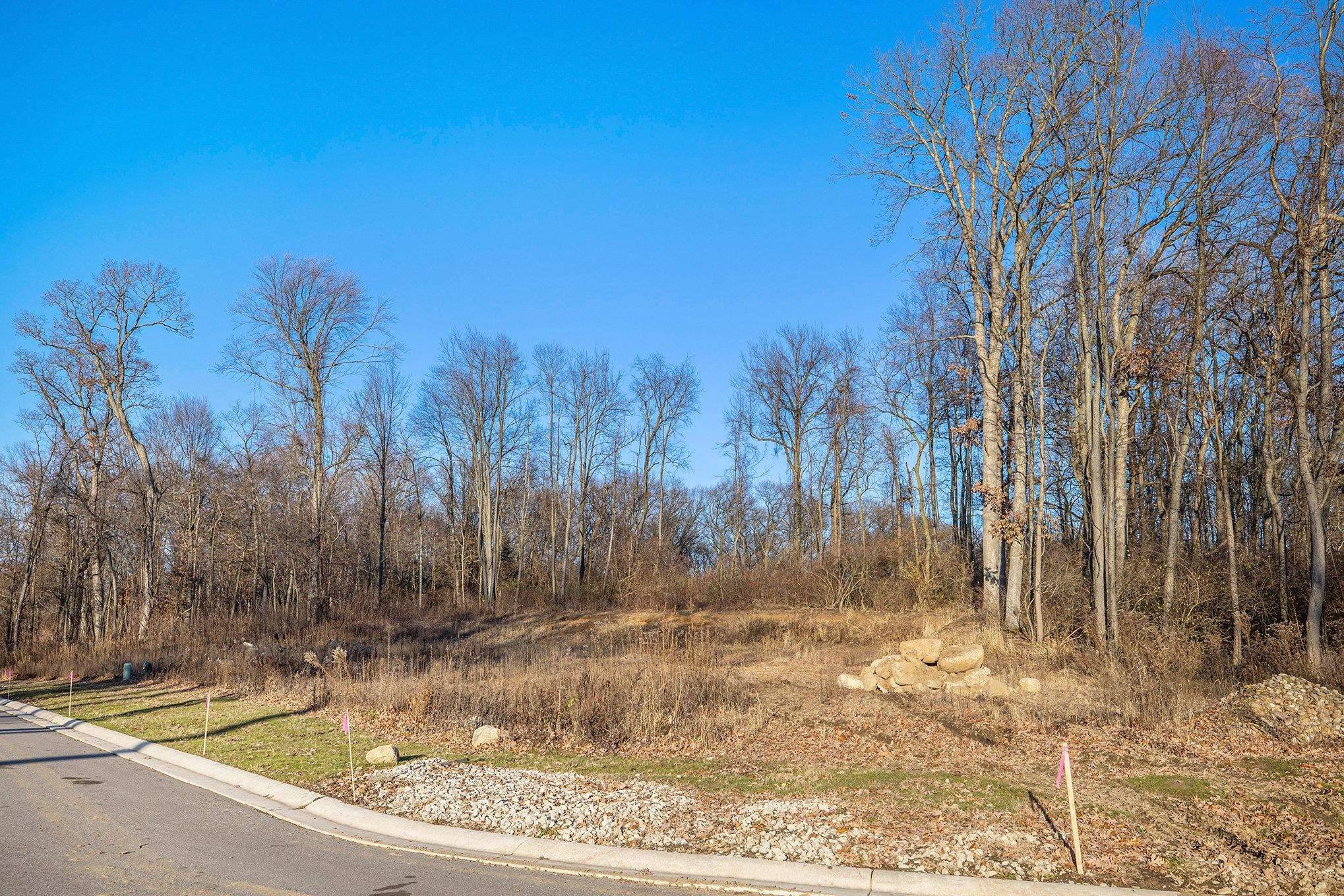 53402 Spring Blossom CT, South Bend, IN 46637
