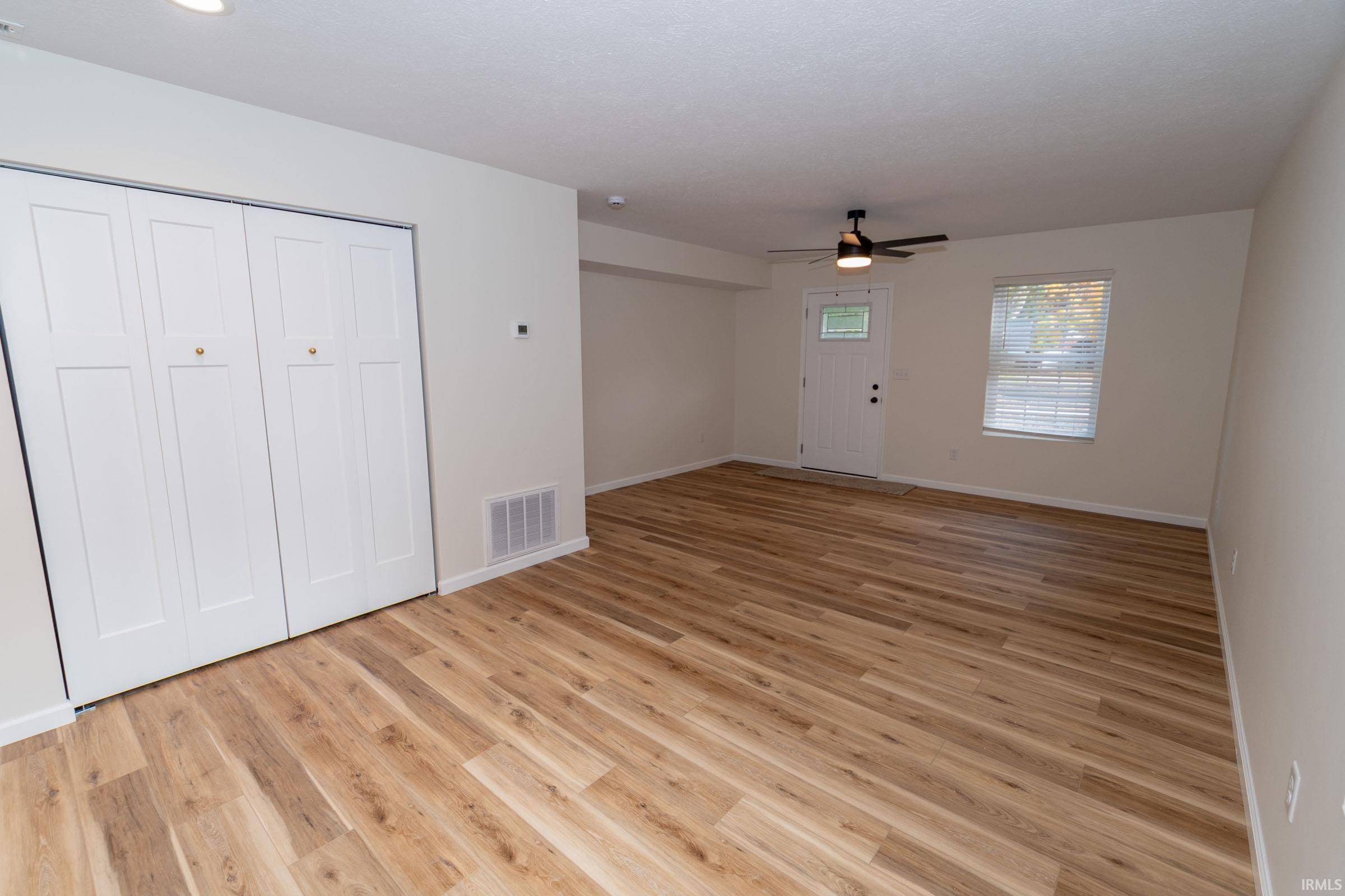 1111 Edwardsburg Ave ***, Elkhart, IN 46514