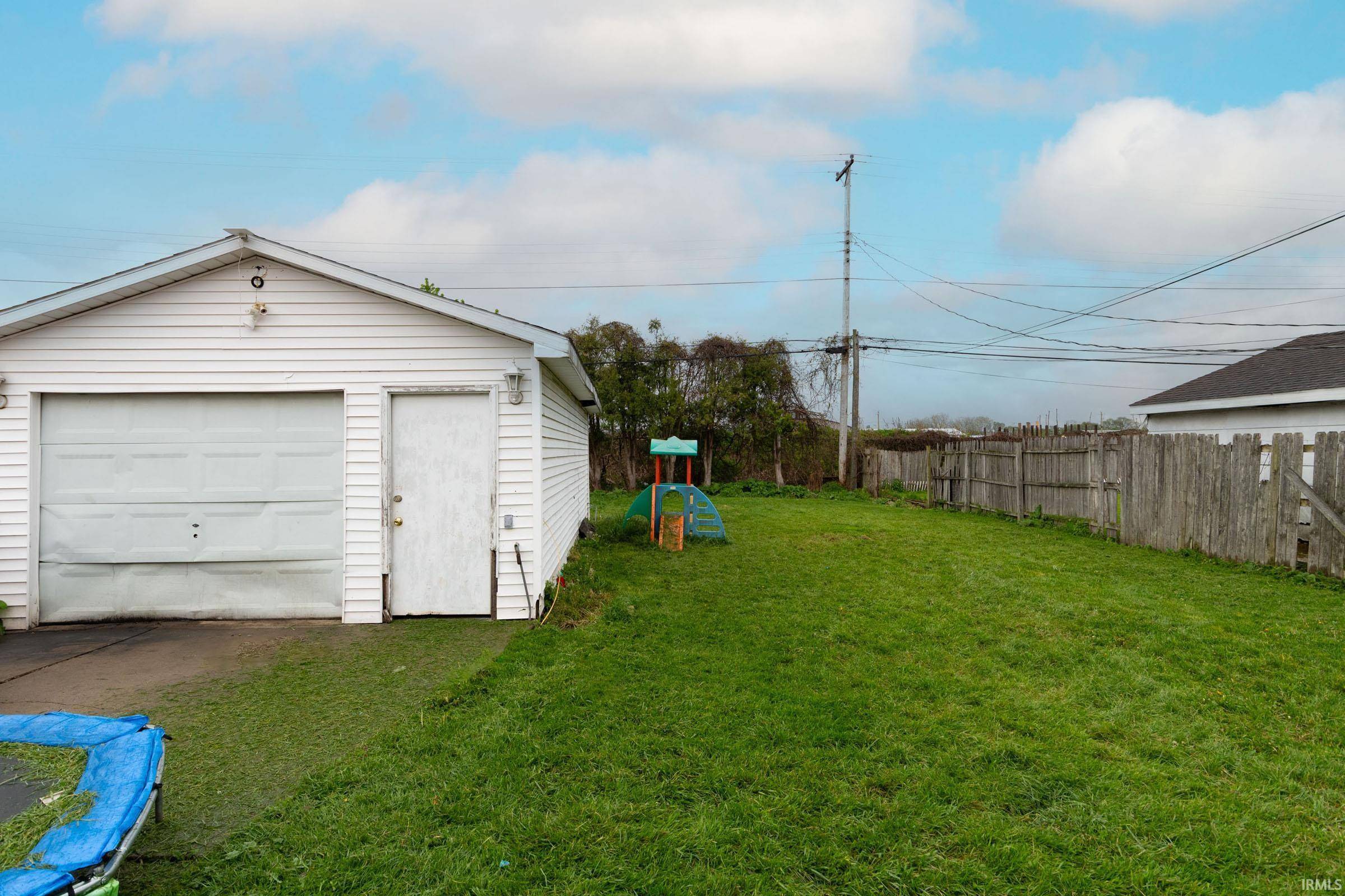 928 S Edison AVE, South Bend, IN 46619-4106