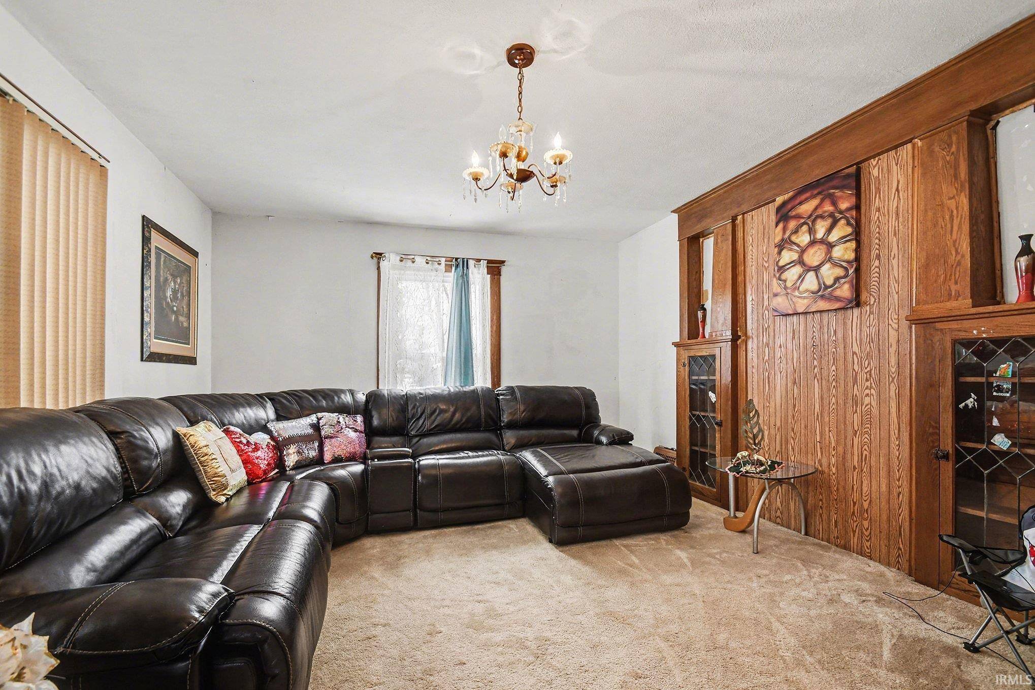 2731 Pleasant Plain AVE, Elkhart, IN 46517