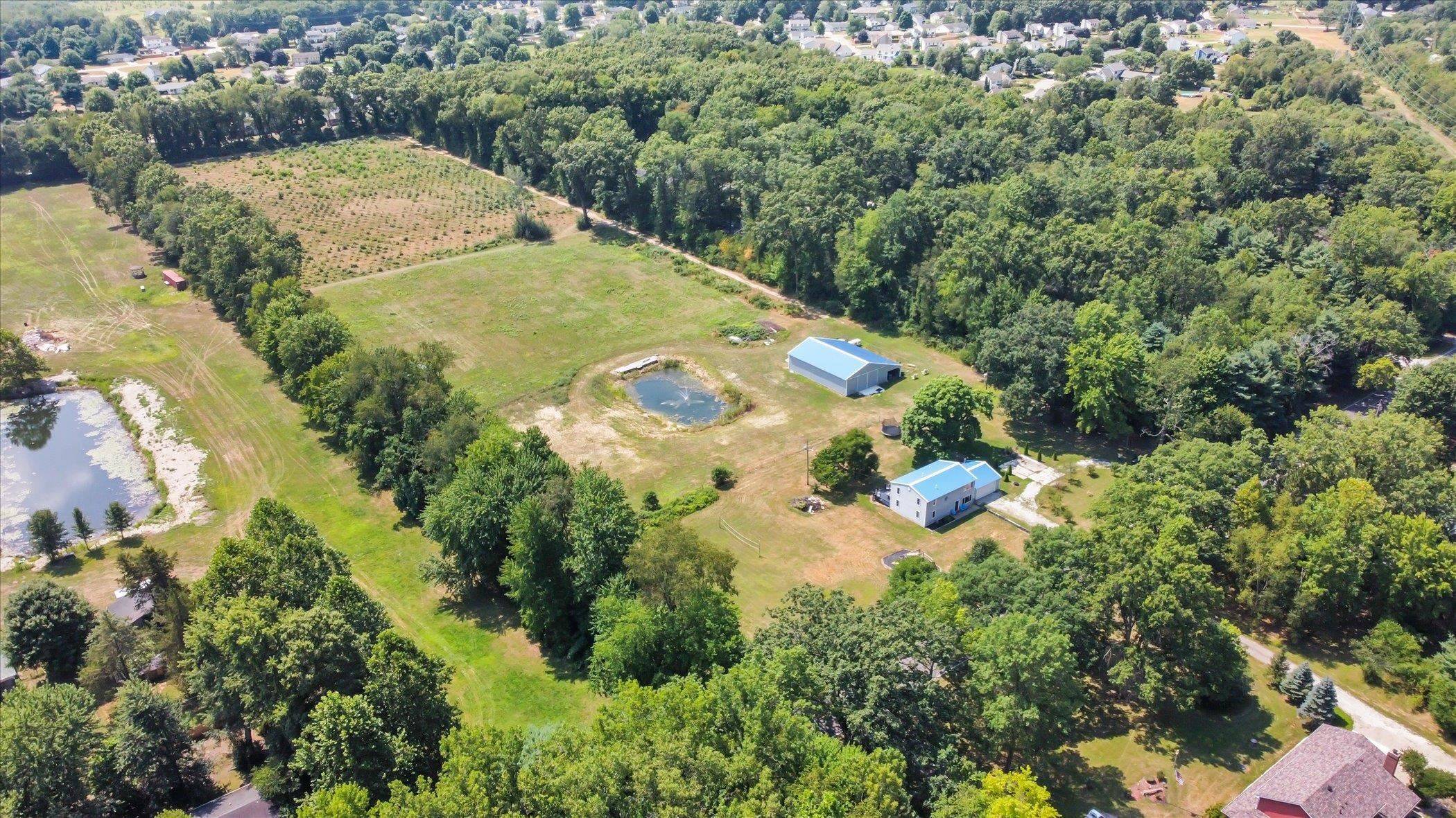 10374 Douglas RD, Osceola, IN 46561