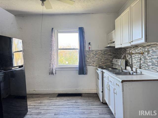 2307 LINDEN AVE, South Bend, IN 46628