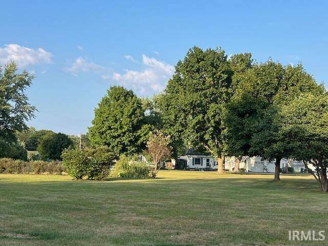 11896 Vistula RD, Osceola, IN 46561