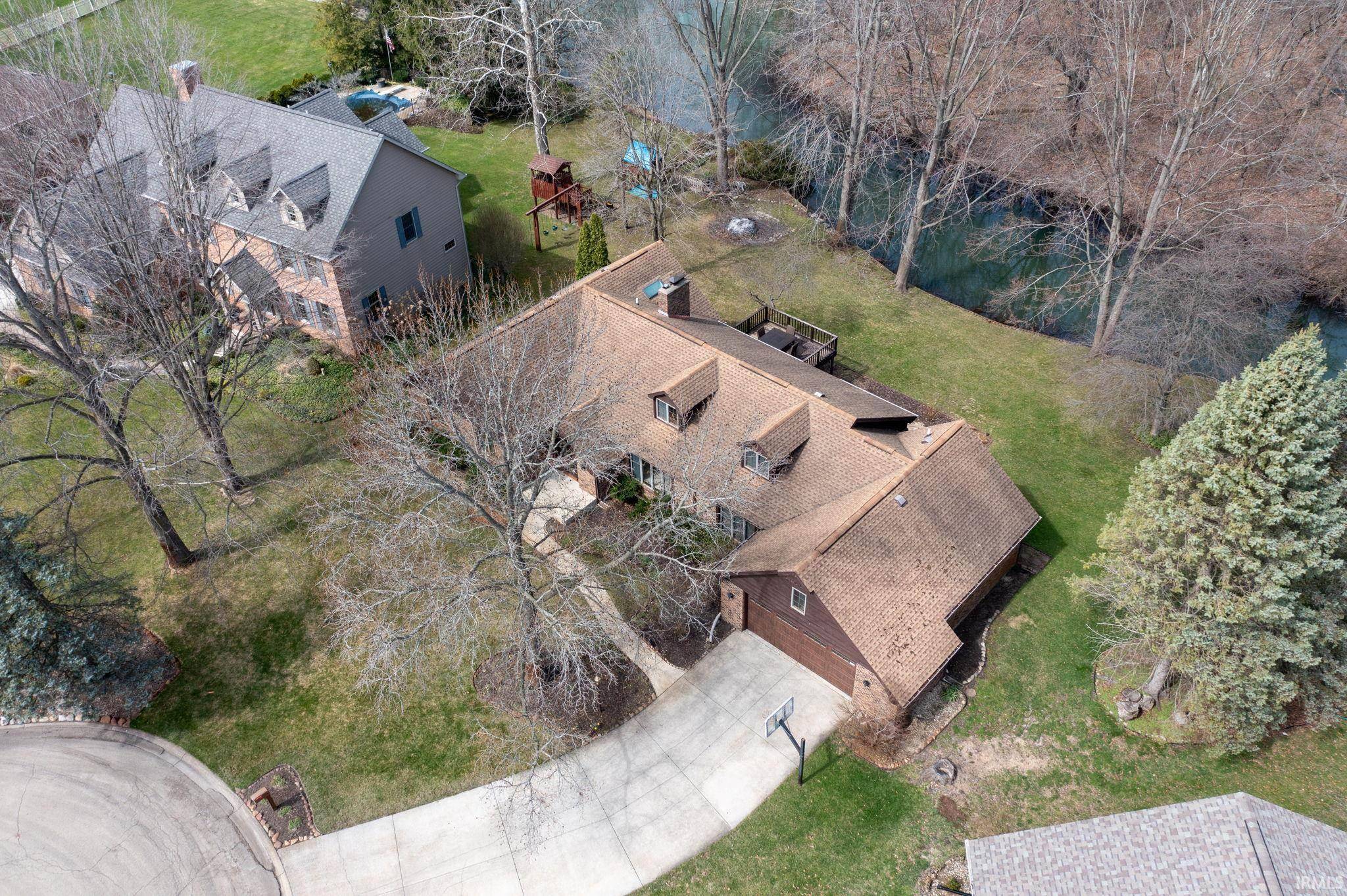 54459 Hunters CT, Elkhart, IN 46514-4660
