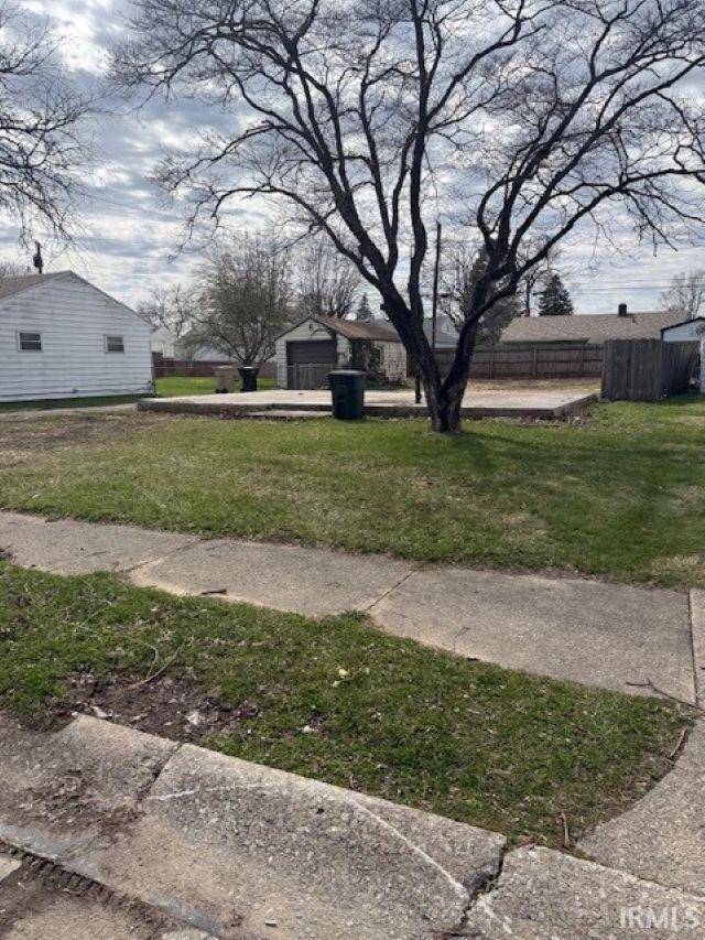 3621 Whitcomb AVE, South Bend, IN 46614
