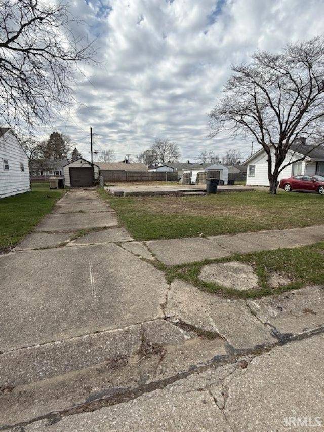 3621 Whitcomb AVE, South Bend, IN 46614