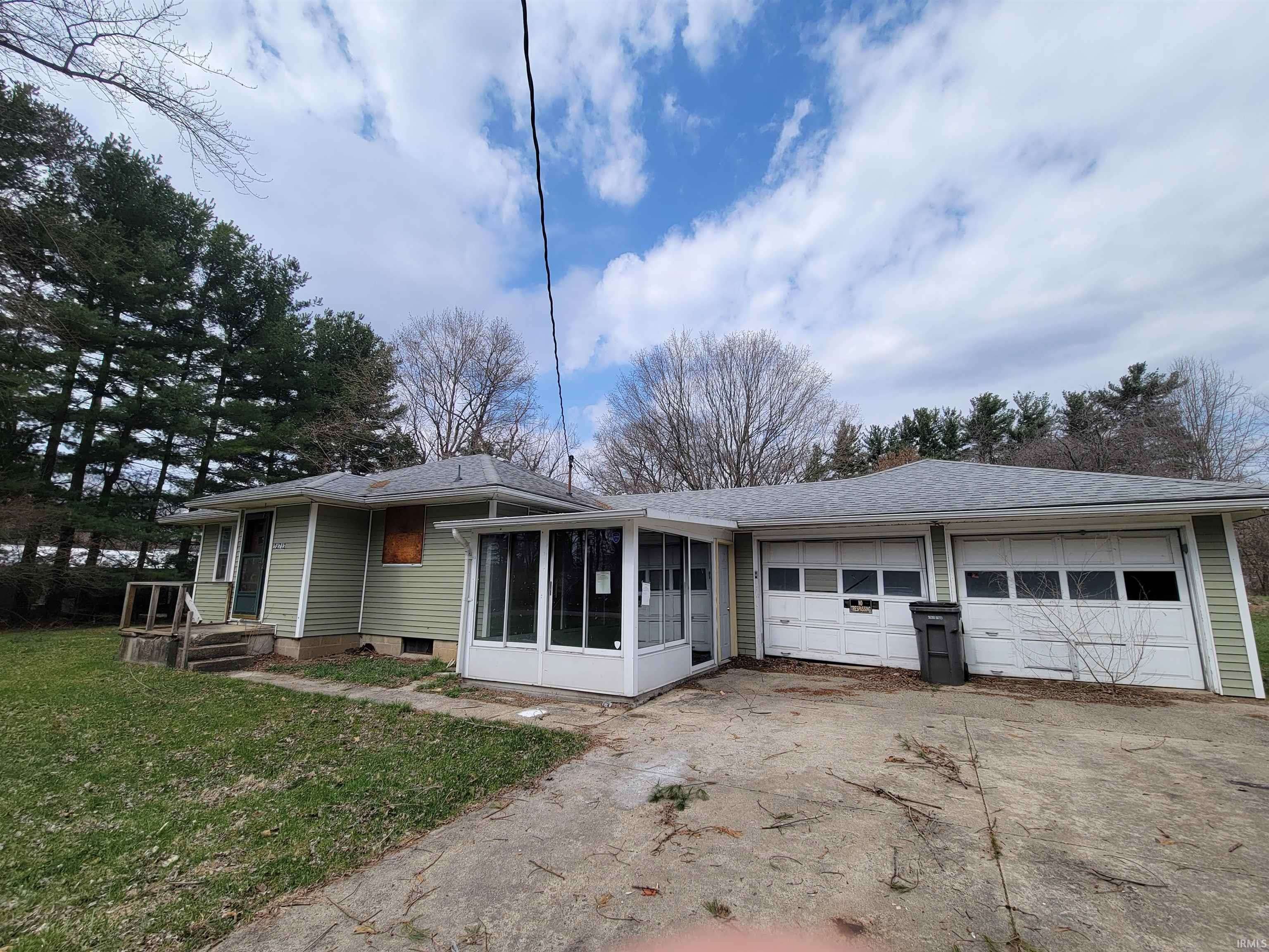 24713 Penwell AVE, Elkhart, IN 46516