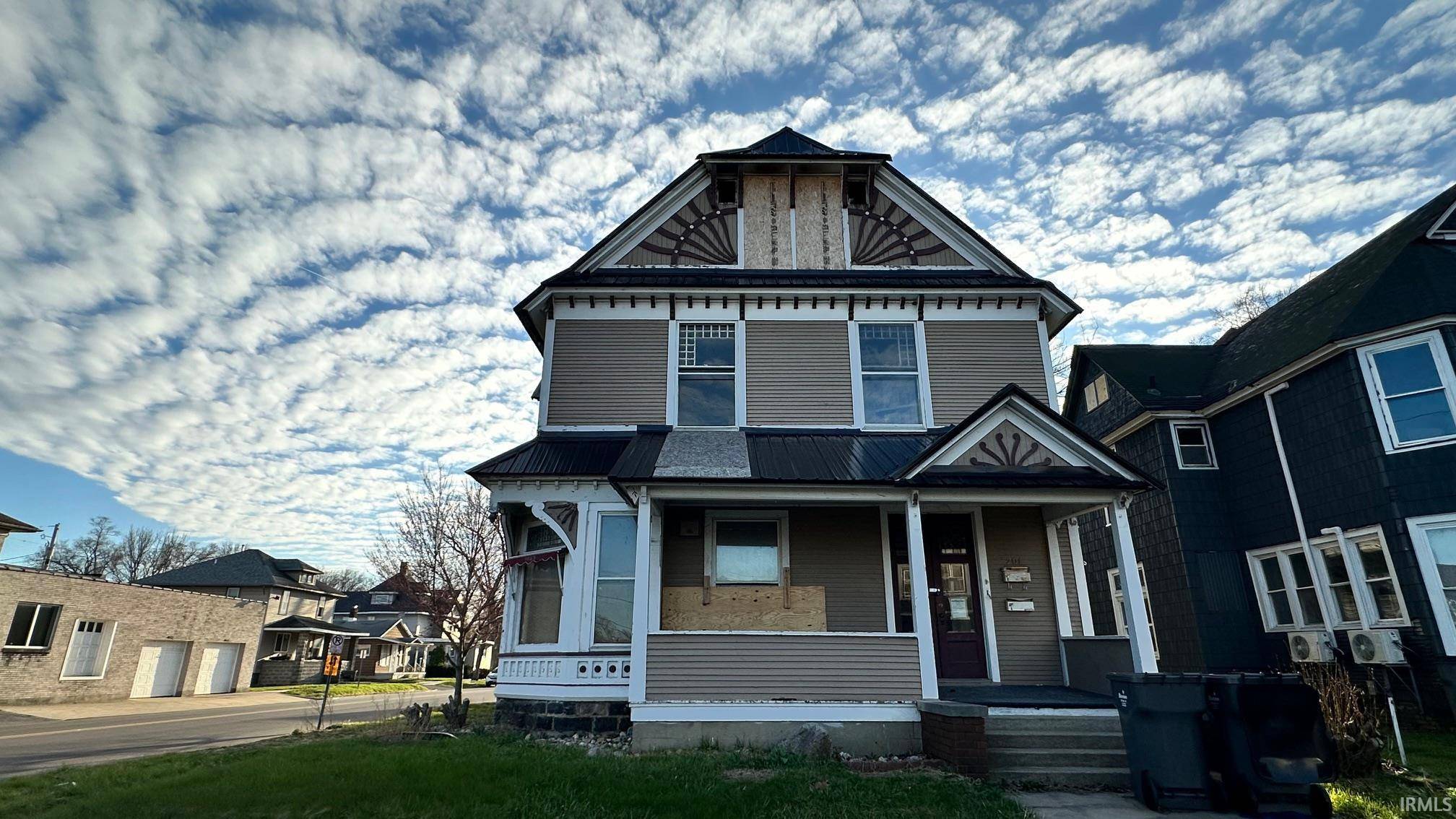 201 N 2Nd ST, Elkhart, IN 46516-3024