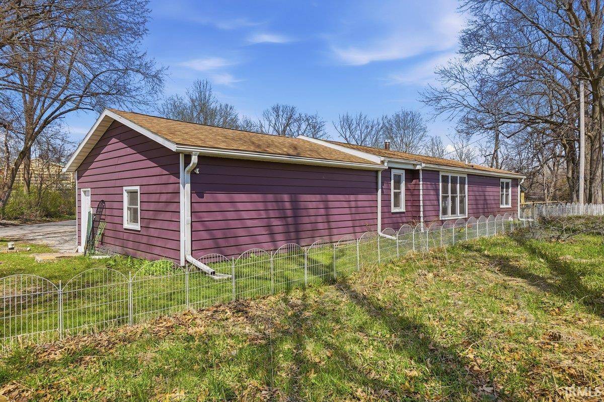 209 S longshore DR, Walkerton, IN 46574