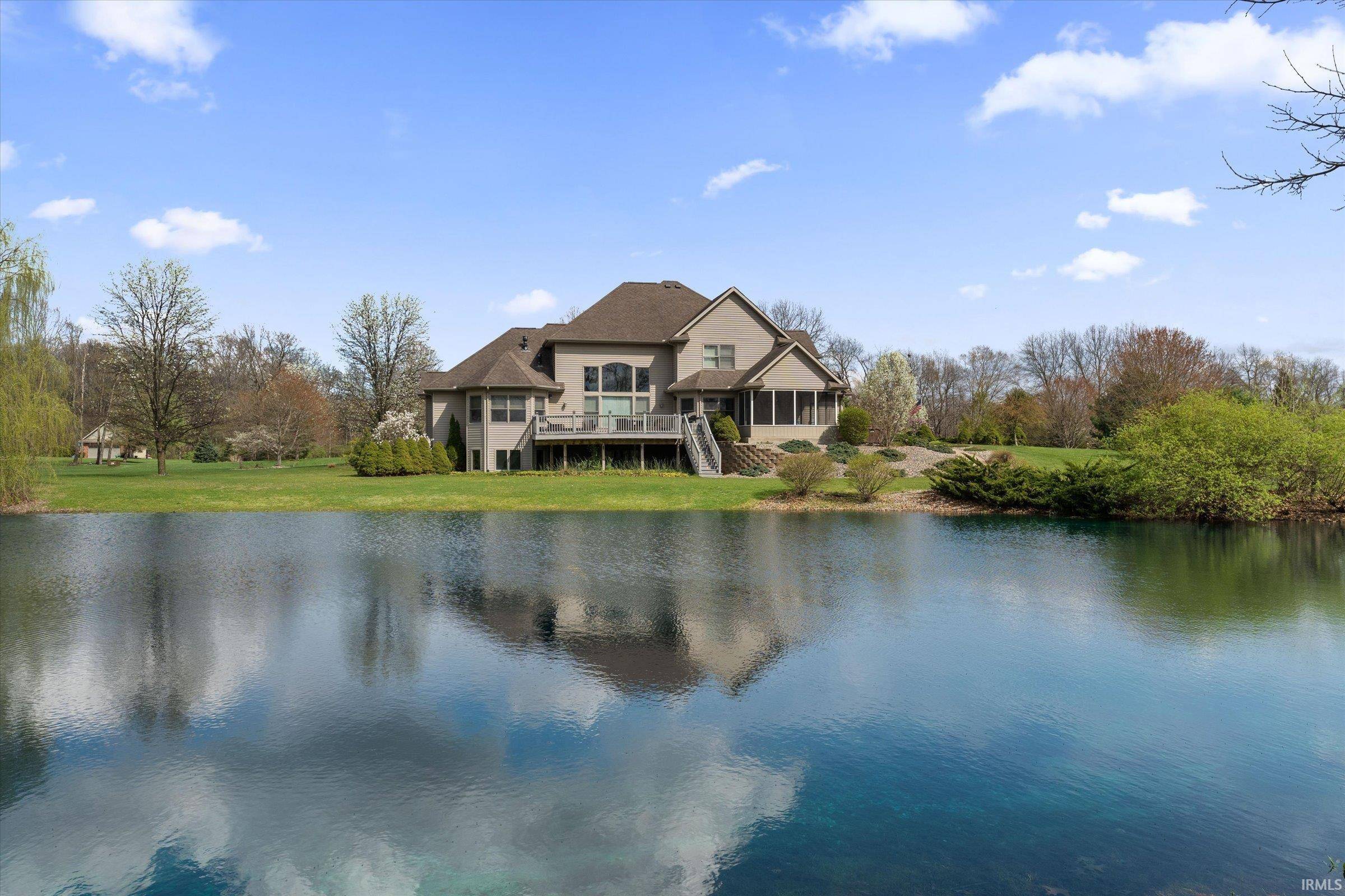 53785 Blue Lake DR, Elkhart, IN 46514
