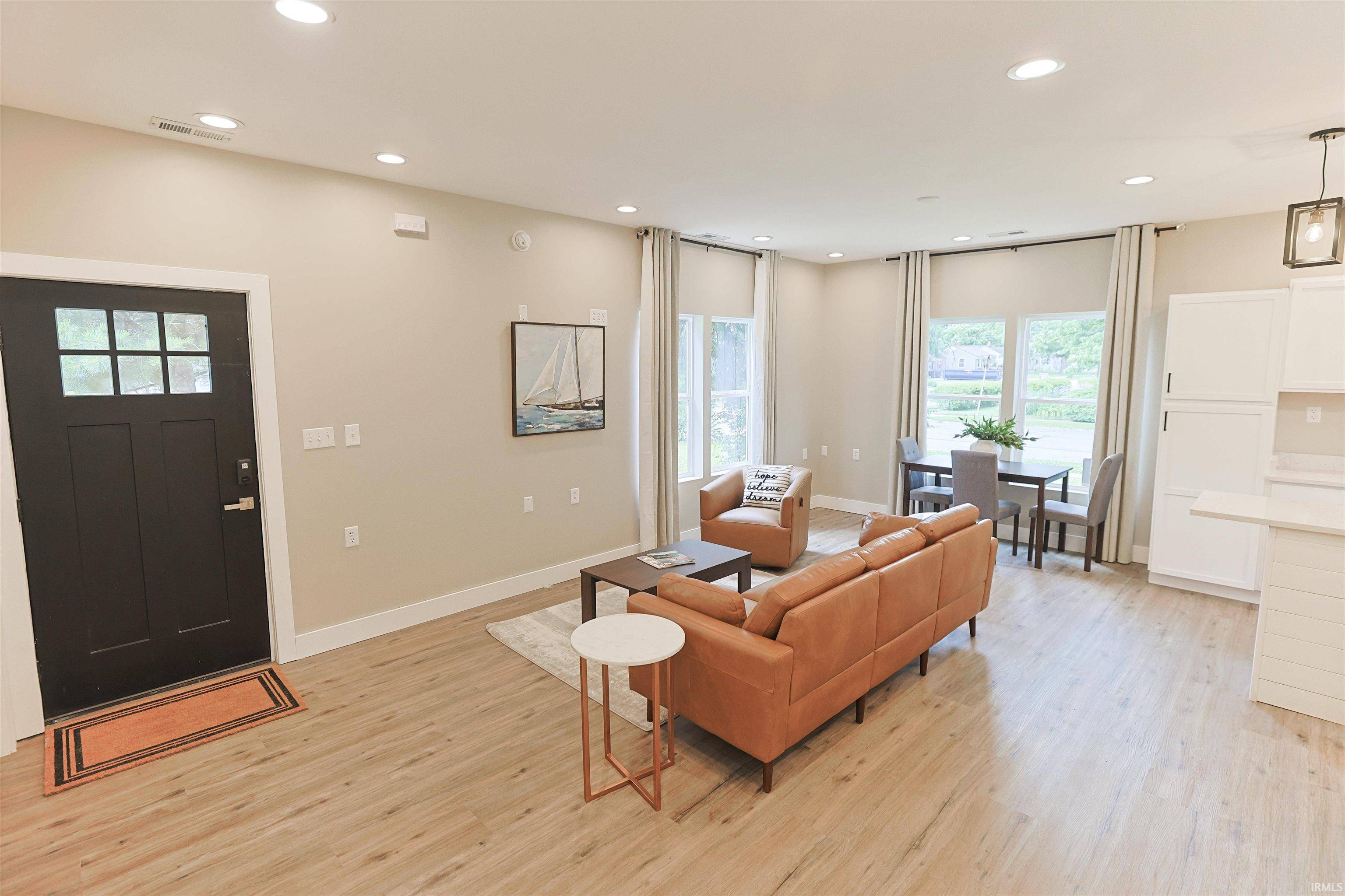 4024 Addison ST, South Bend, IN 46614