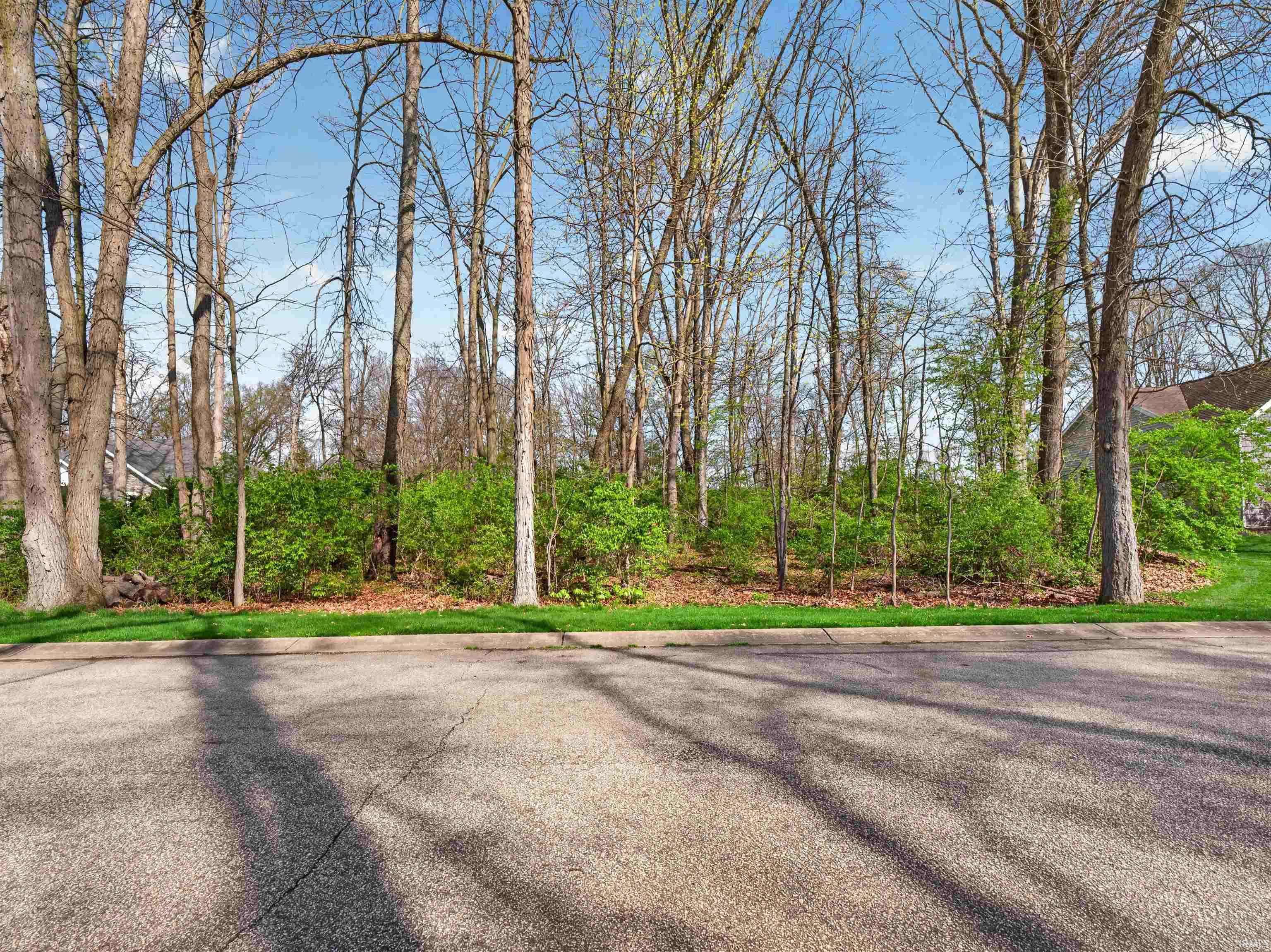 67491 Kensington DR, Goshen, IN 46526