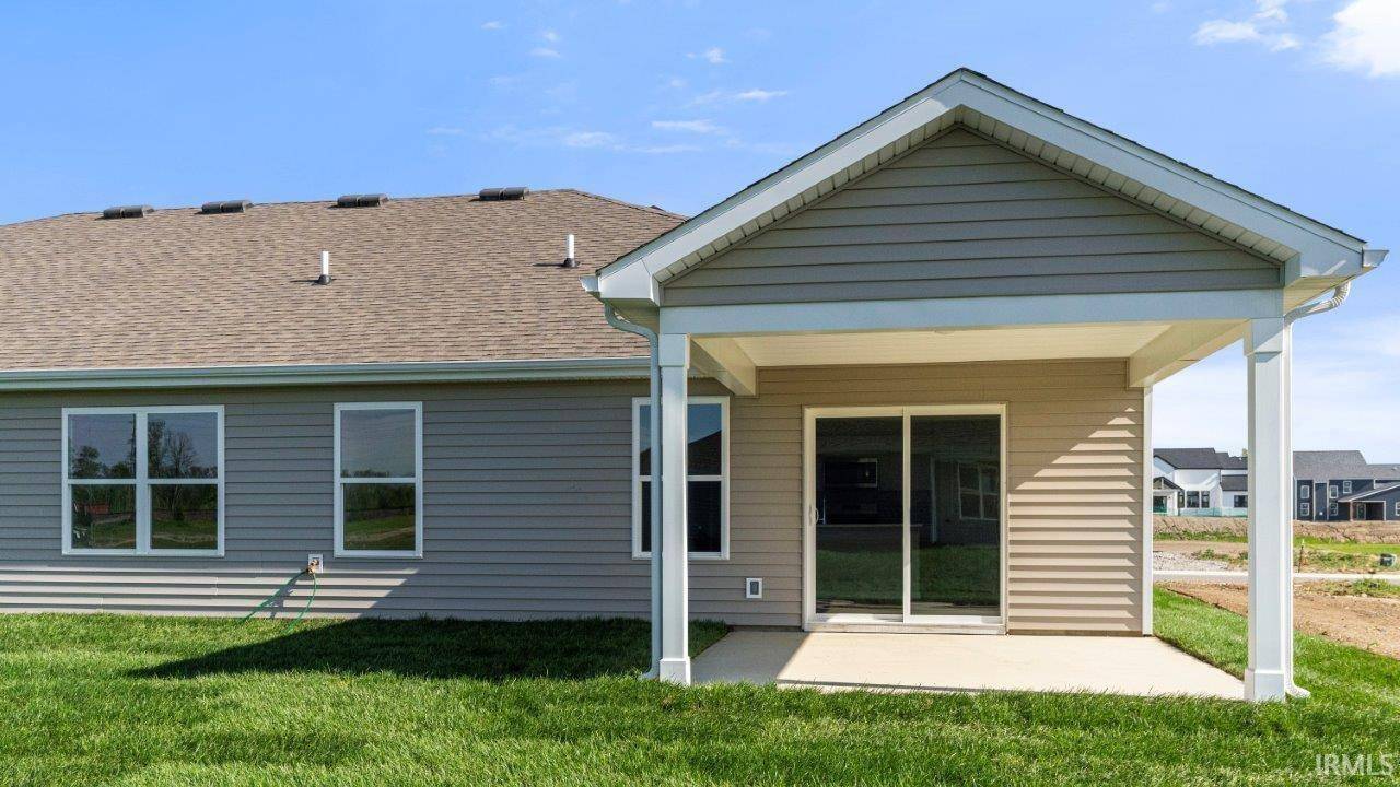 1732 Lighthouse LN, Goshen, IN 46526