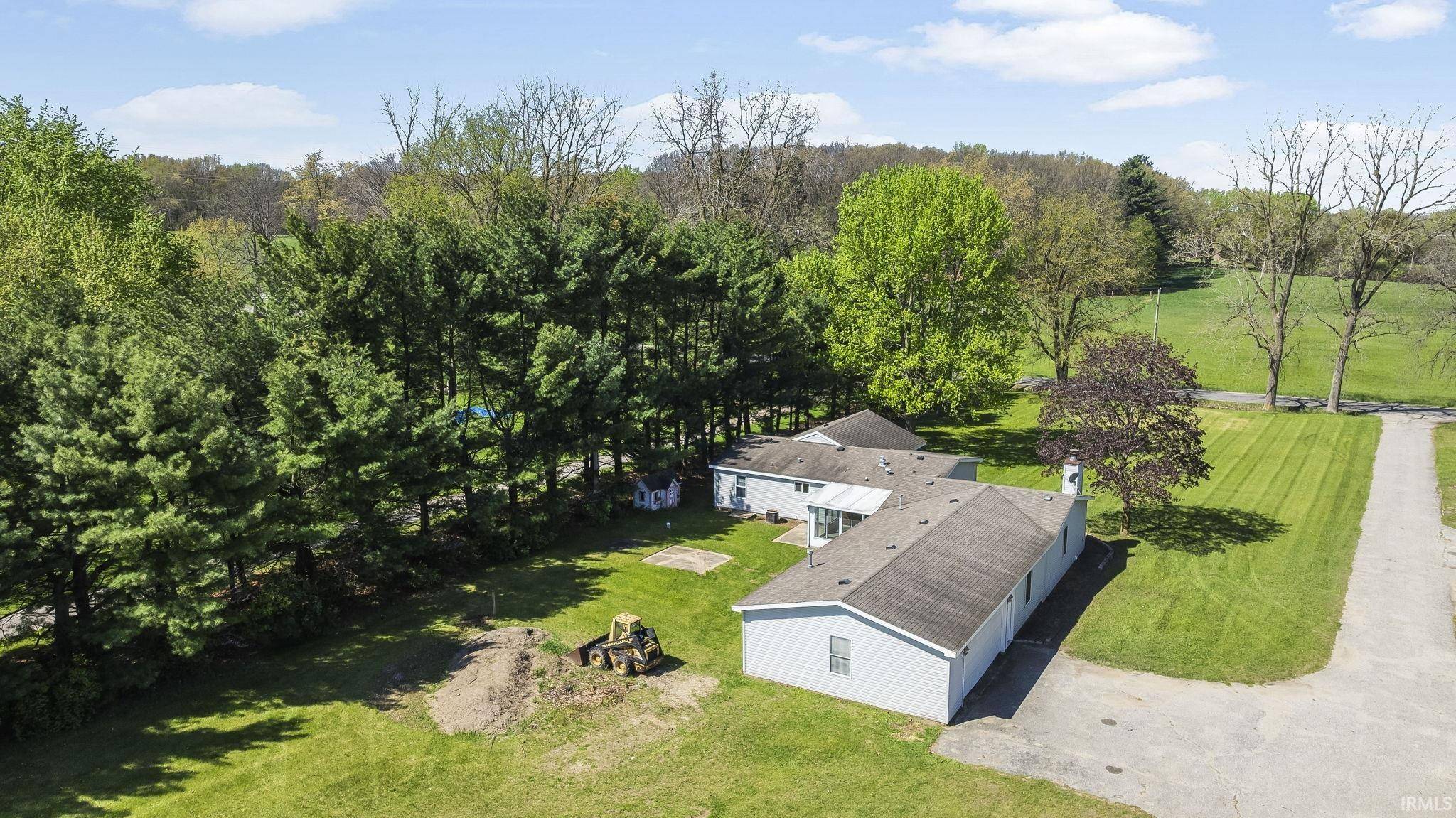 55412 County Road 23 ***, Bristol, IN 46507-8959