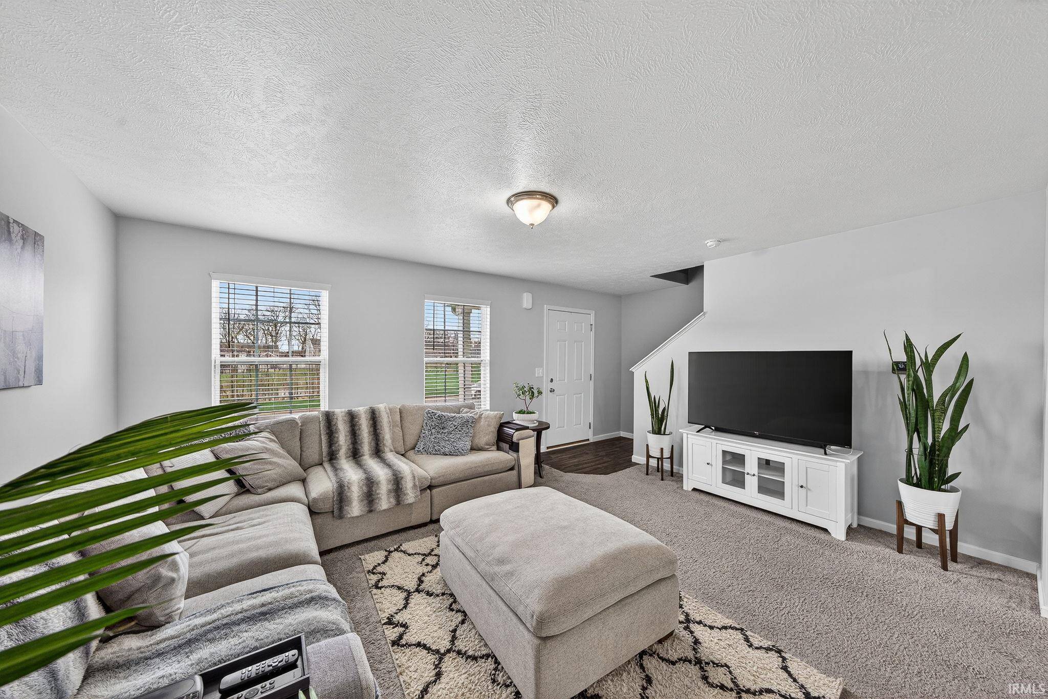 26601 Durness Woods DR, South Bend, IN 46628-8600