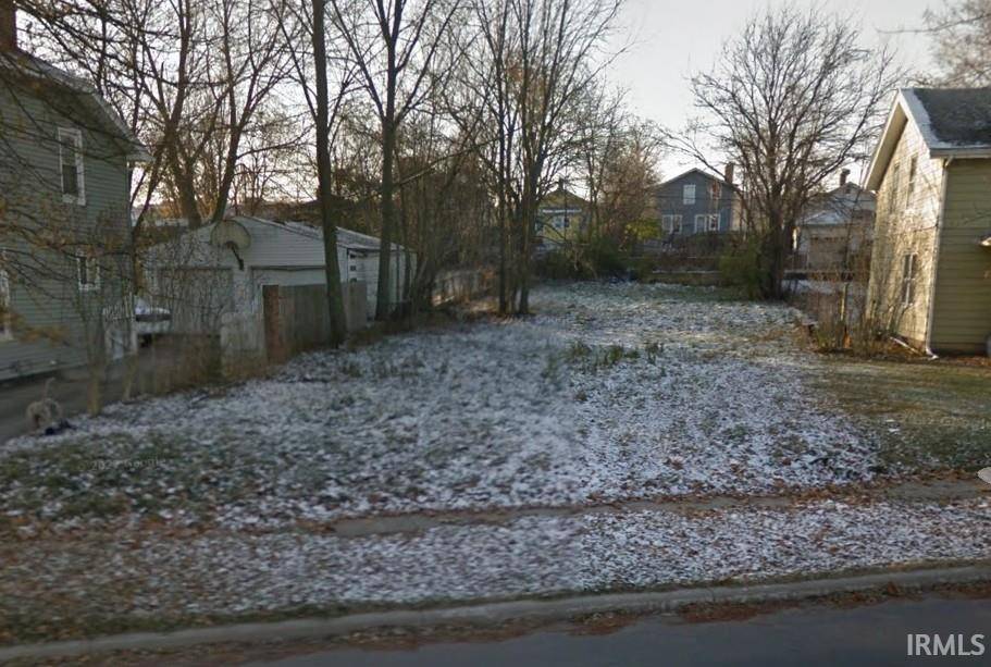 1728 Prairie AVE, South Bend, IN 46613-1642