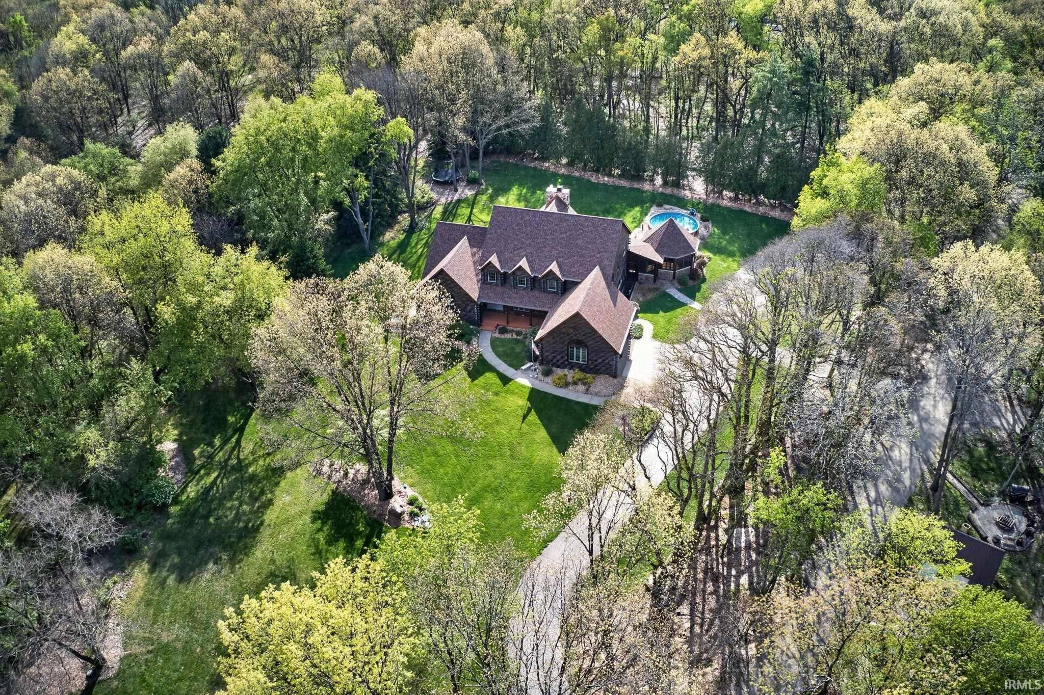 30131 Vantilburg CT, Elkhart, IN 46514-8988