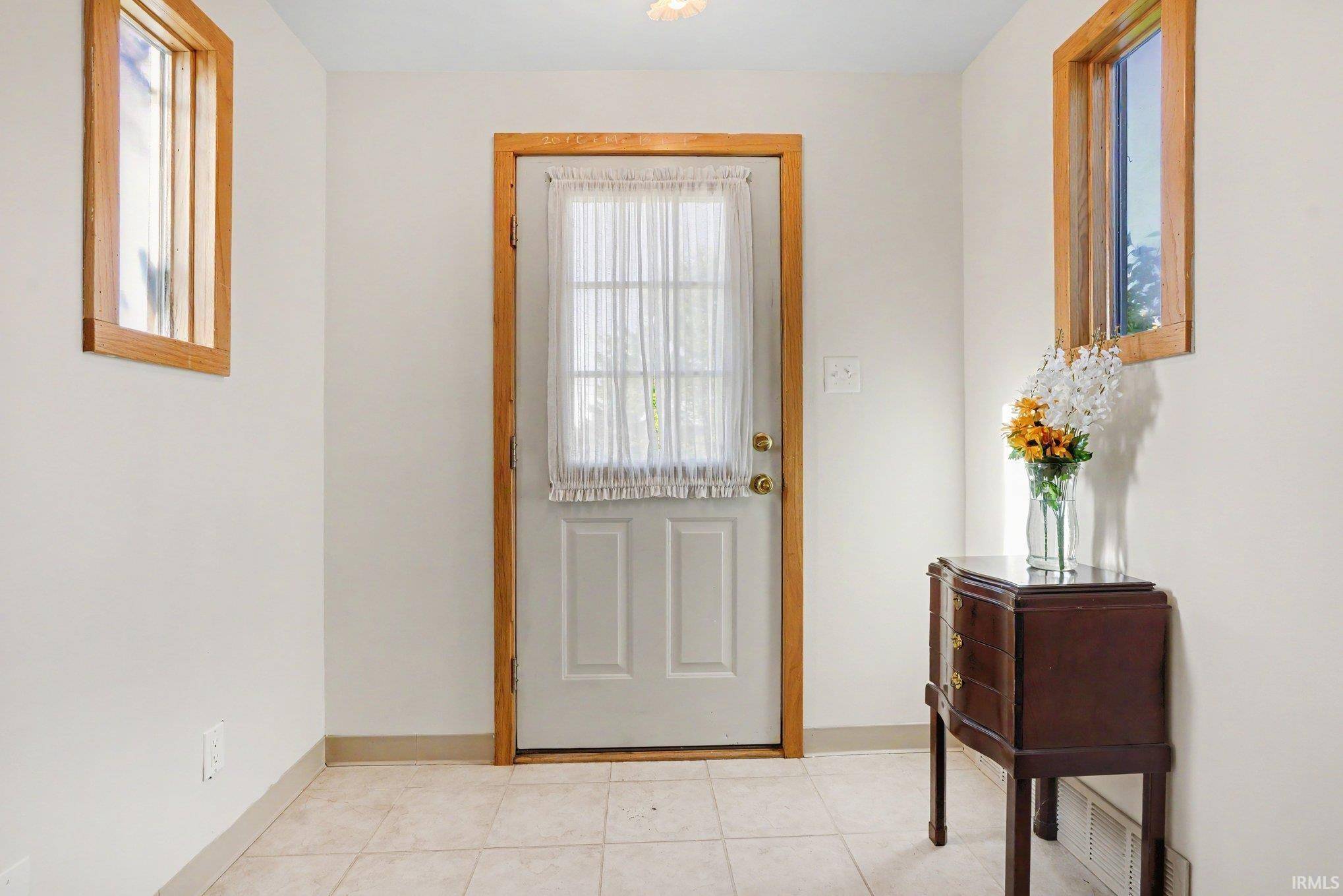 58399 Crumstown HWY, South Bend, IN 46619