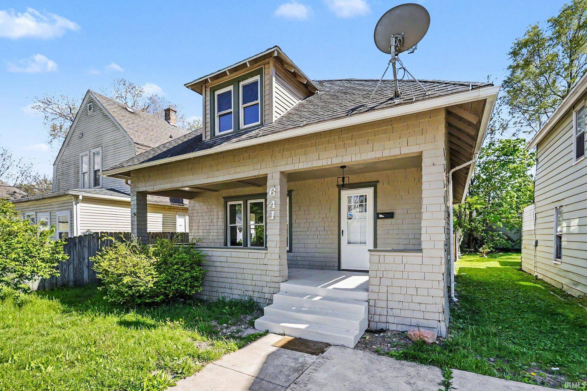 641 E 4th ST, Mishawaka, IN 46544