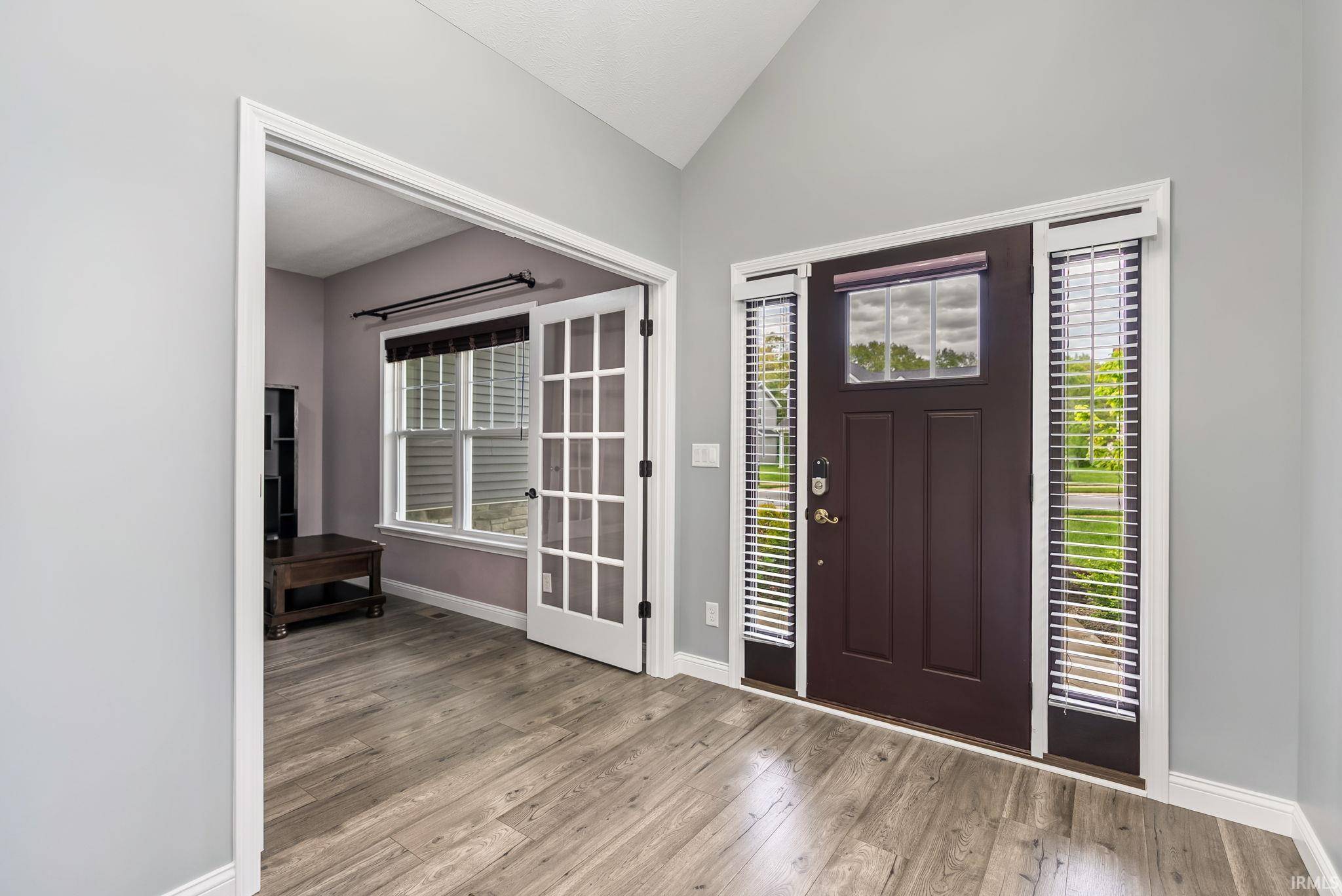 2776 Pine Cone LN, Warsaw, IN 46582-6334