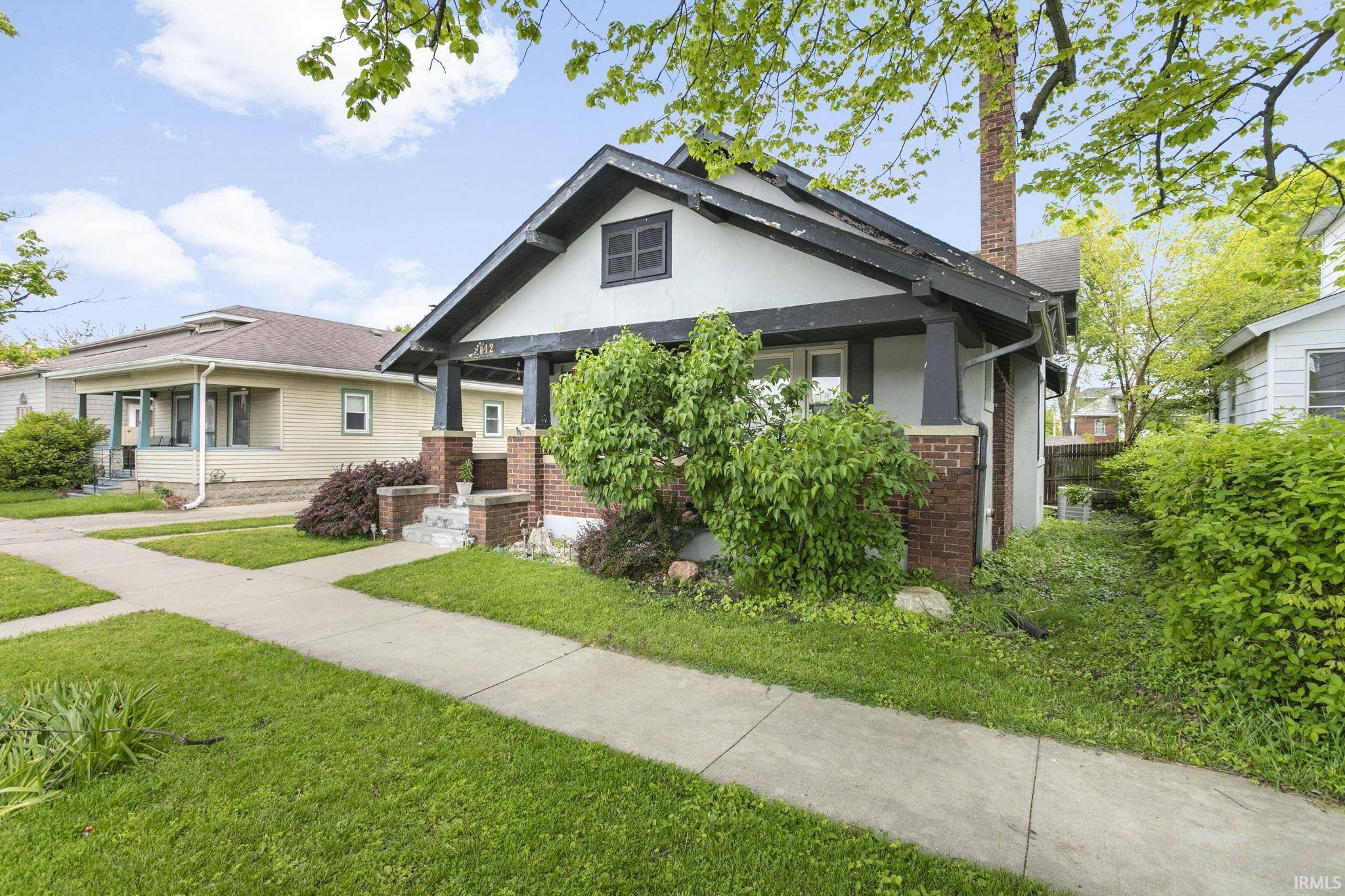 412 E 4th ST, Mishawaka, IN 46544