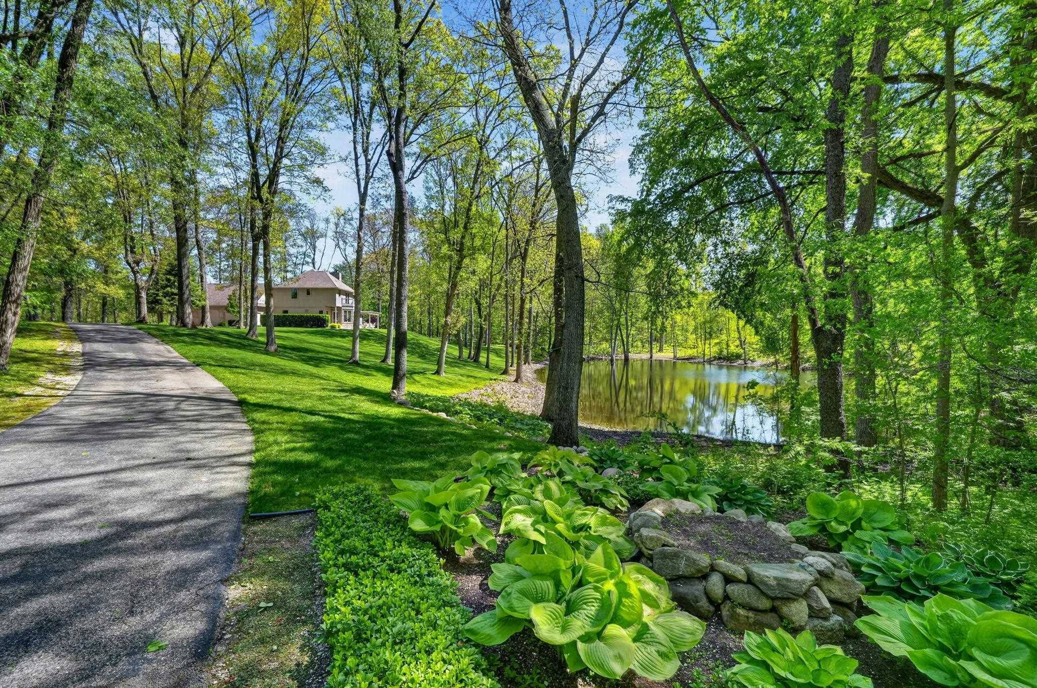 17605 County Road 112 ***, Bristol, IN 46507