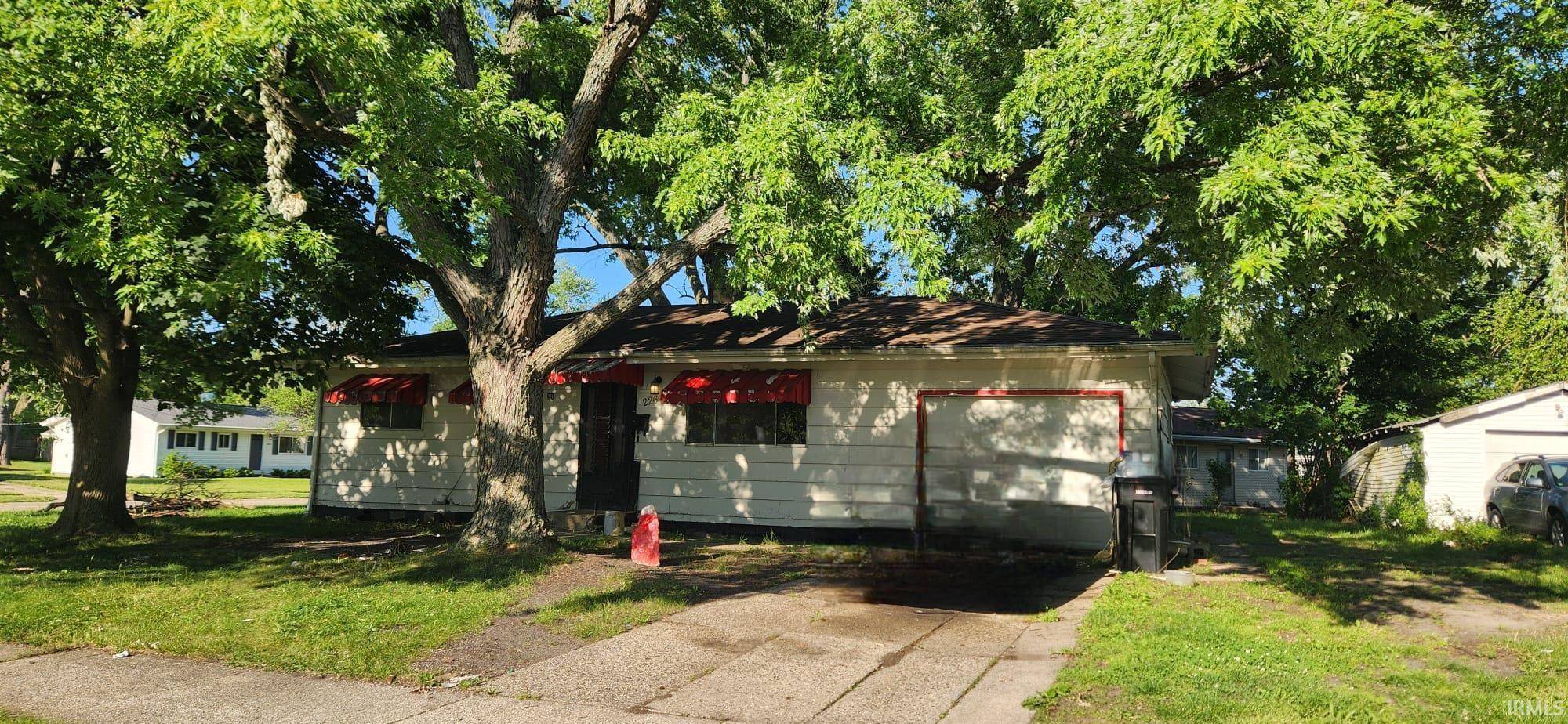 226 N Lombardy DR, South Bend, IN 46619