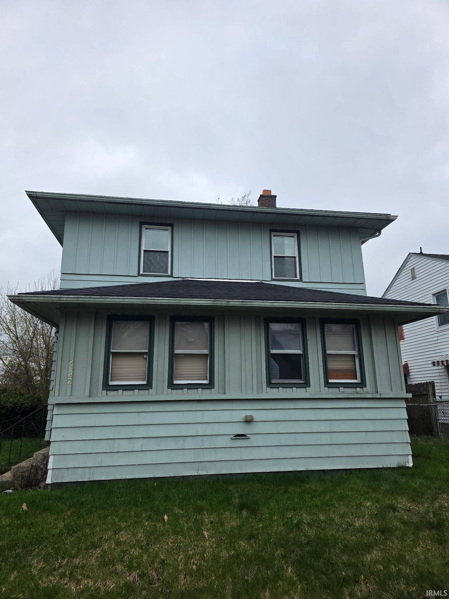 2022 Roger ST, South Bend, IN 46628