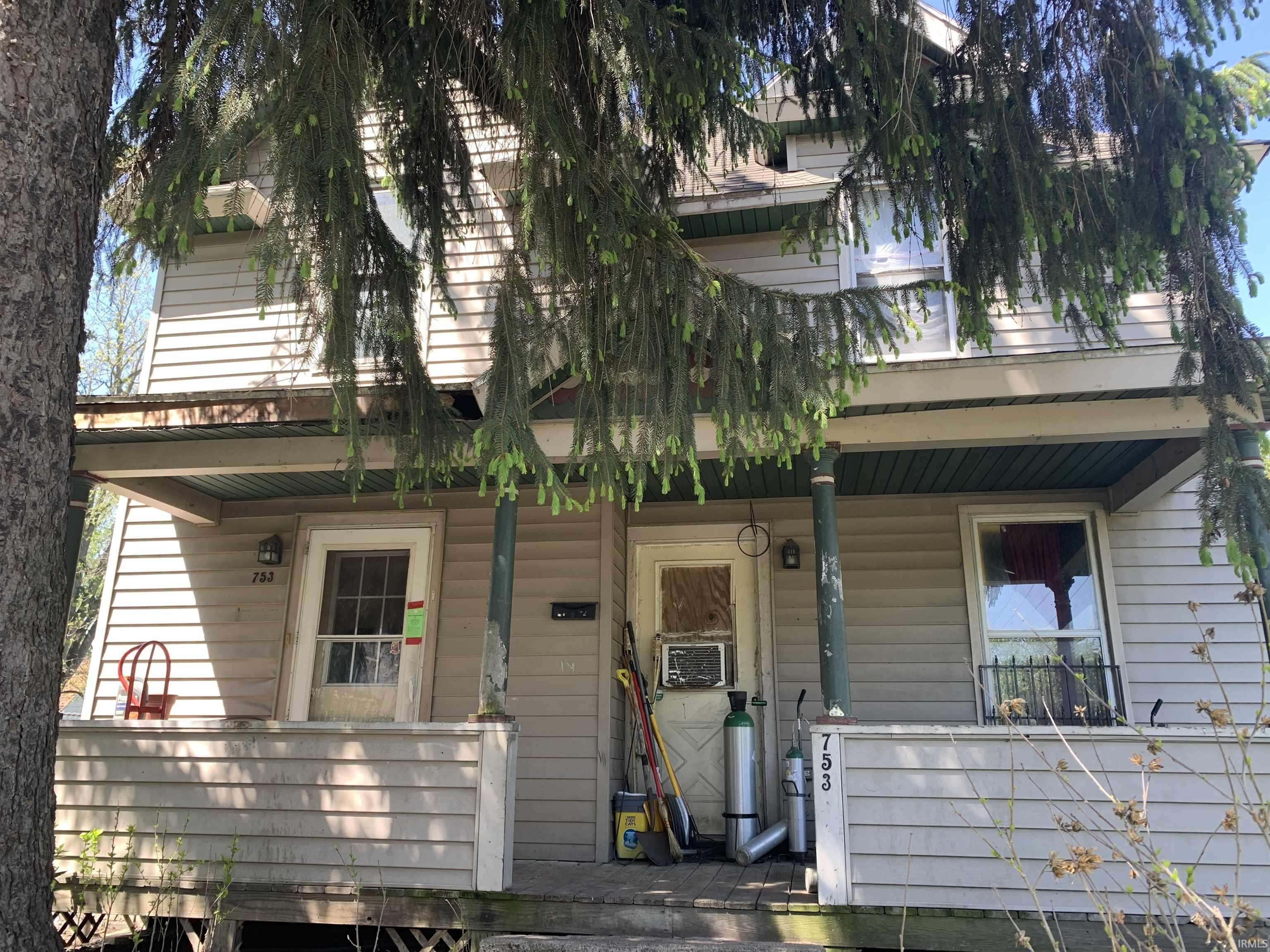 753 Cleveland AVE, South Bend, IN 46628