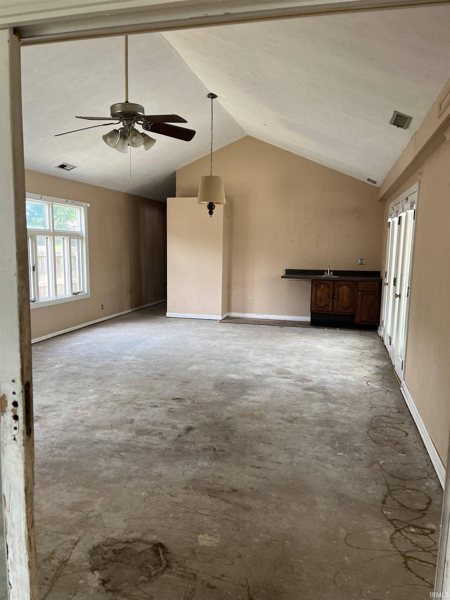 1501 Viking DR, South Bend, IN 46628-3842