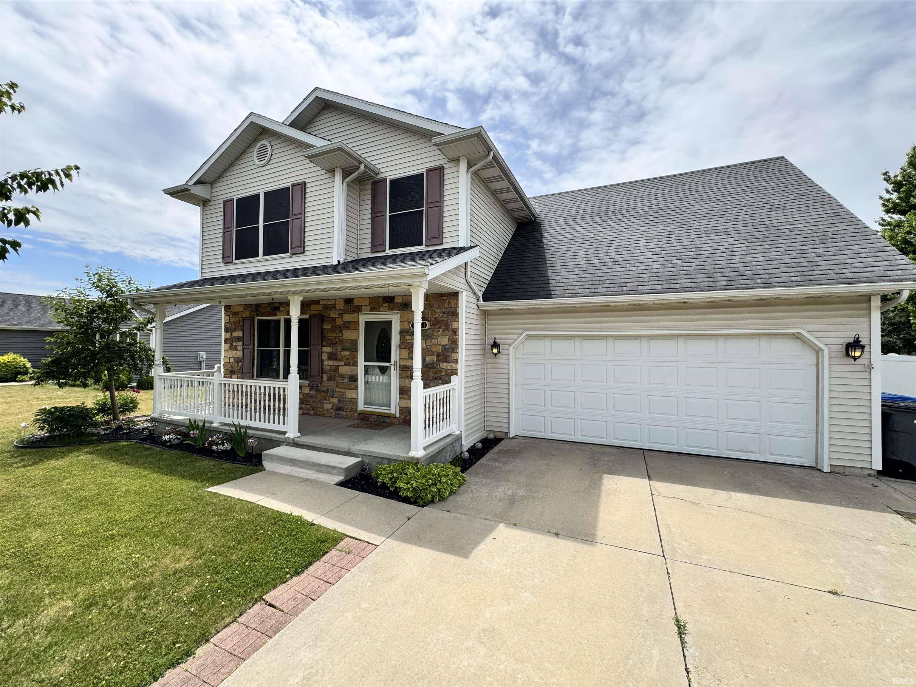 1241 Mintcrest DR, Goshen, IN 46526