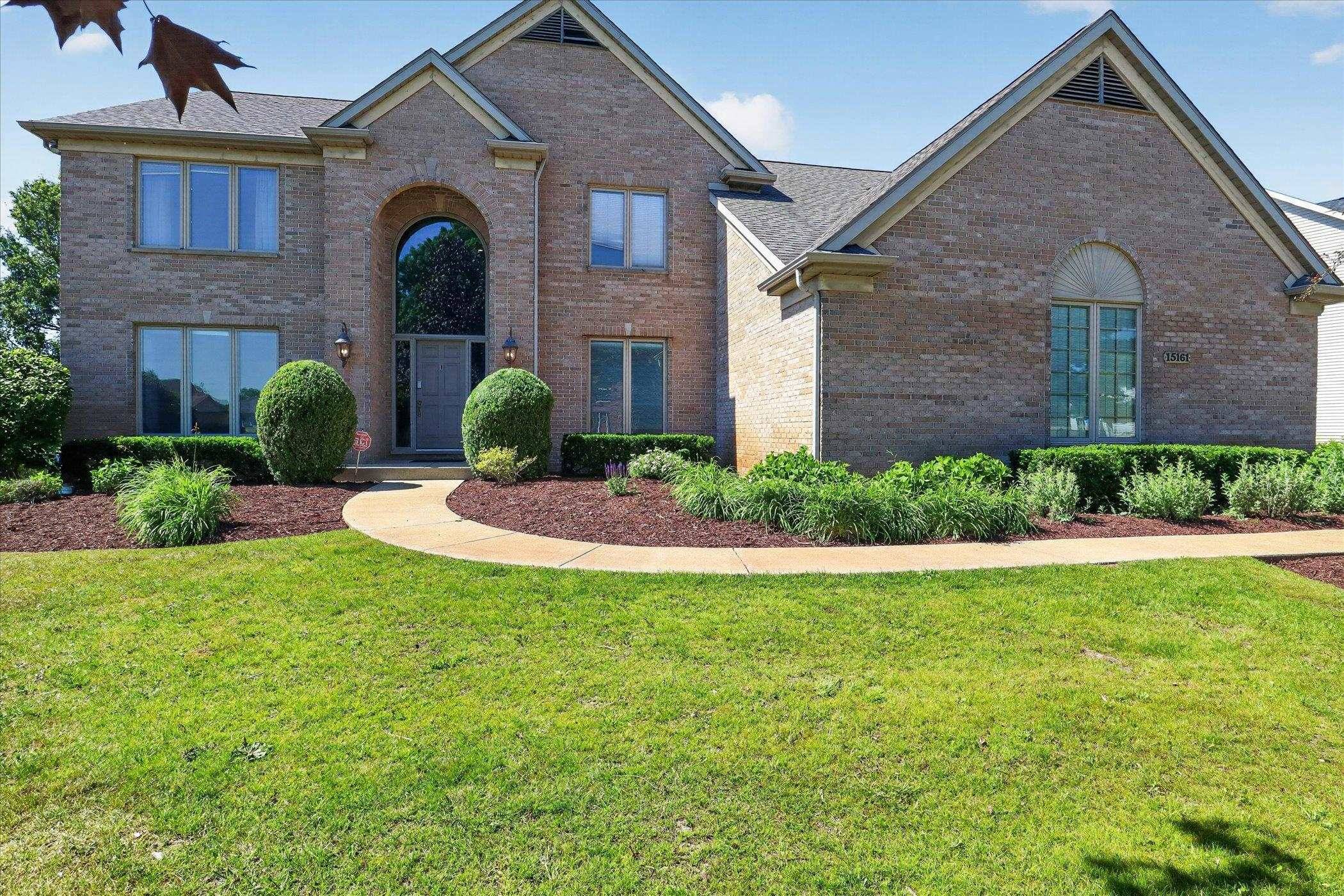 15161 Clifden DR, Granger, IN 46530