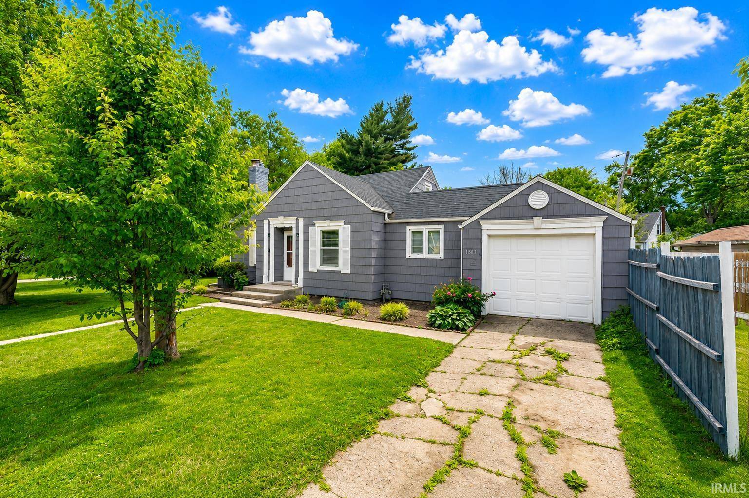 1507 Westmoor Pkwy, Goshen, IN 46526-2065