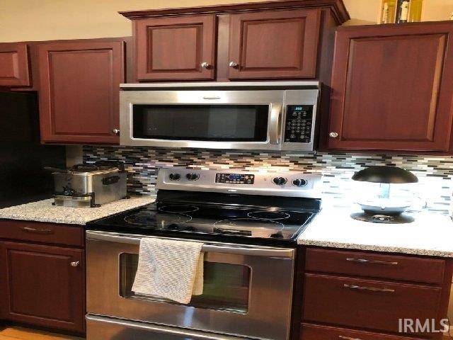 5507 Singer CT, Granger, IN 46530-4481